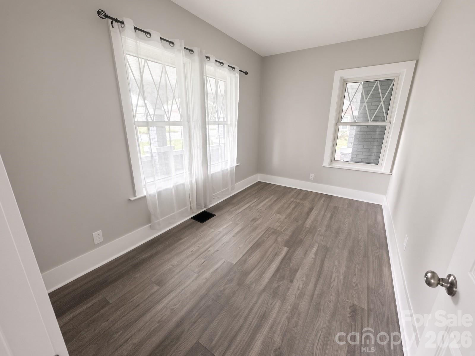 2709 N Main Ave, Newton, NC 28658