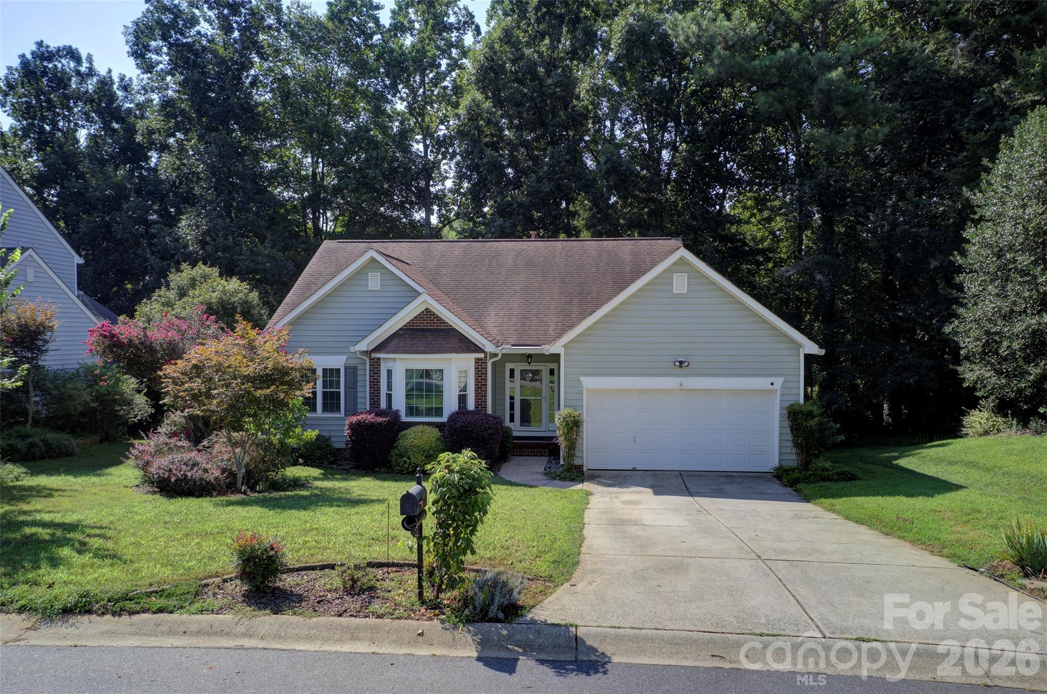 439 Glencrest Dr, Stanley, NC 28164