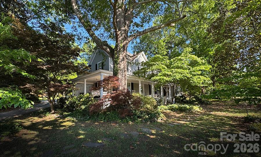 842 N Aspen St, Lincolnton, NC 28092