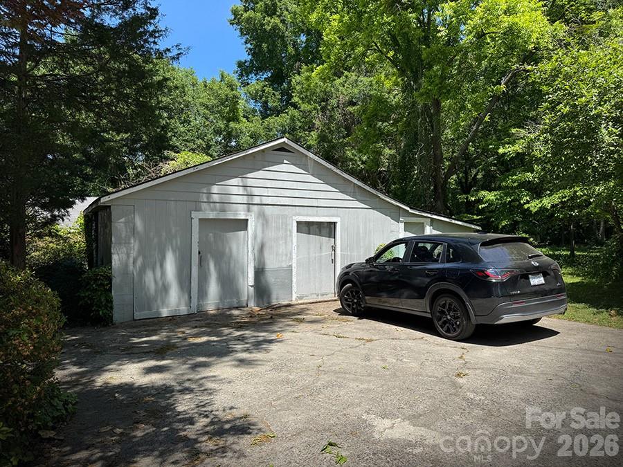 842 N Aspen St, Lincolnton, NC 28092