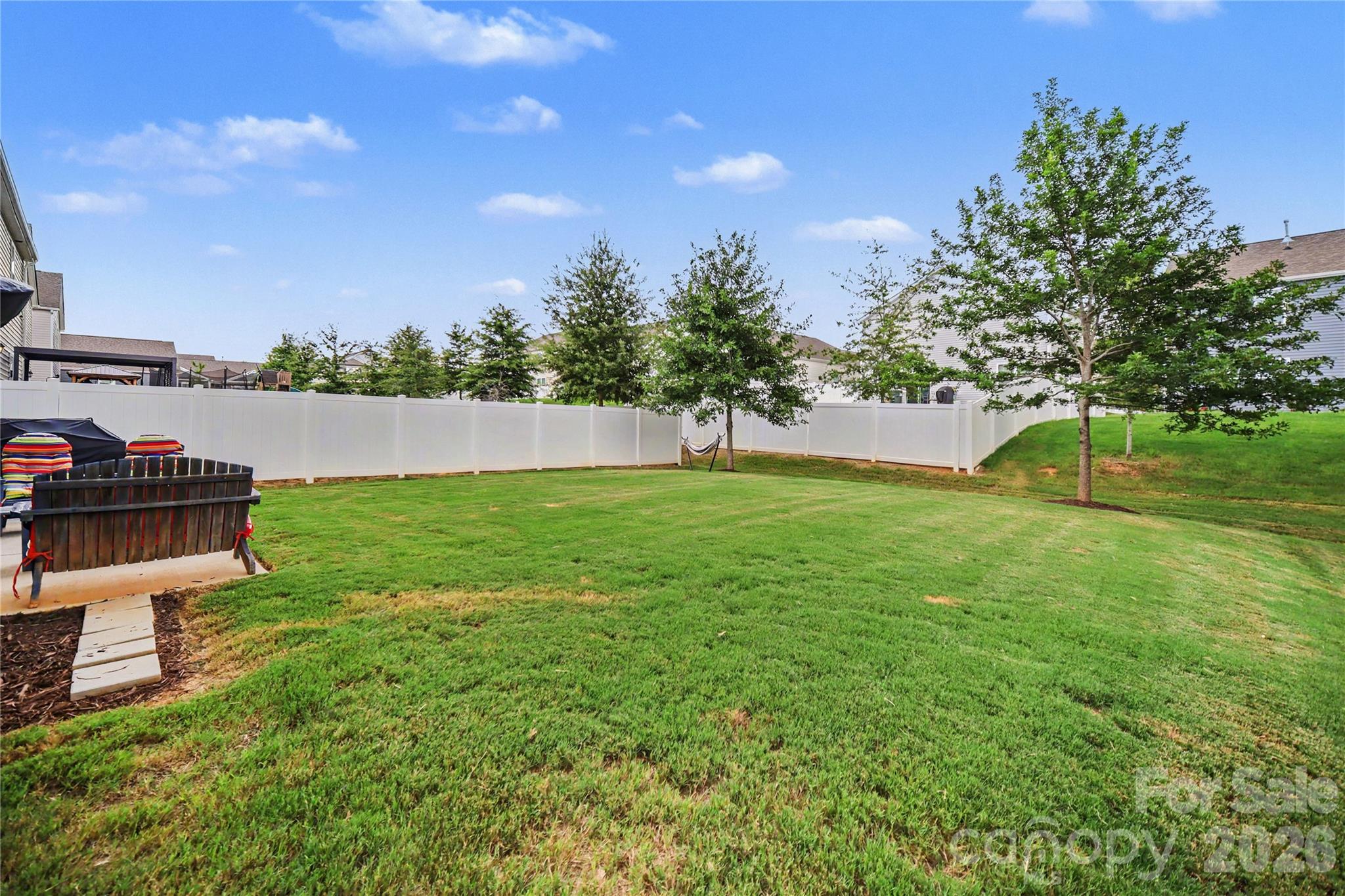 9049 Remnick Dr, Gastonia, NC 28056