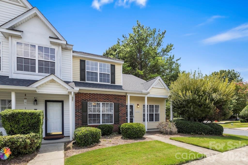 14327 Tranters Creek Ln, Charlotte, NC 28273