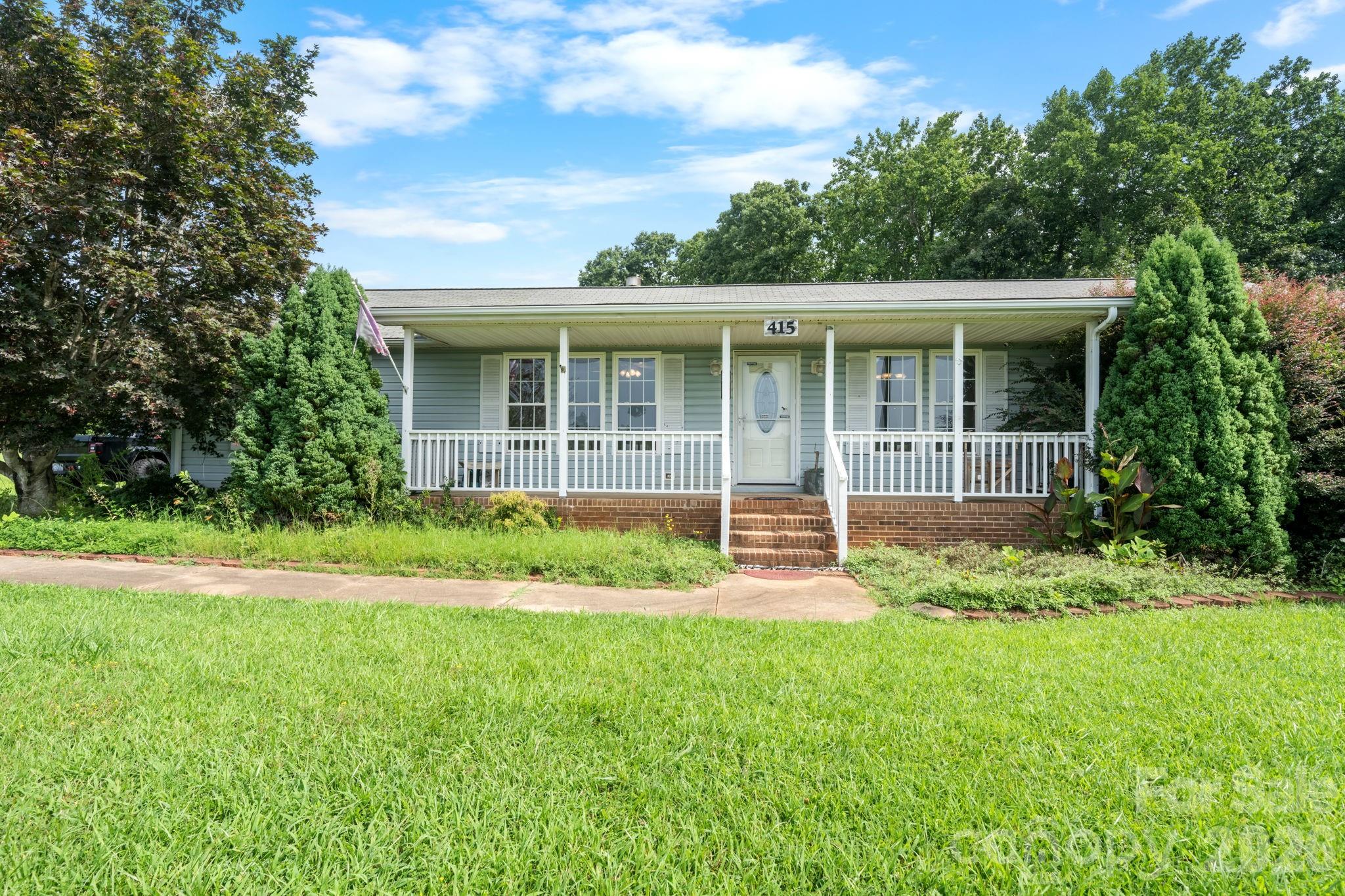 415 Massey Deal Rd, Statesville, NC 28625