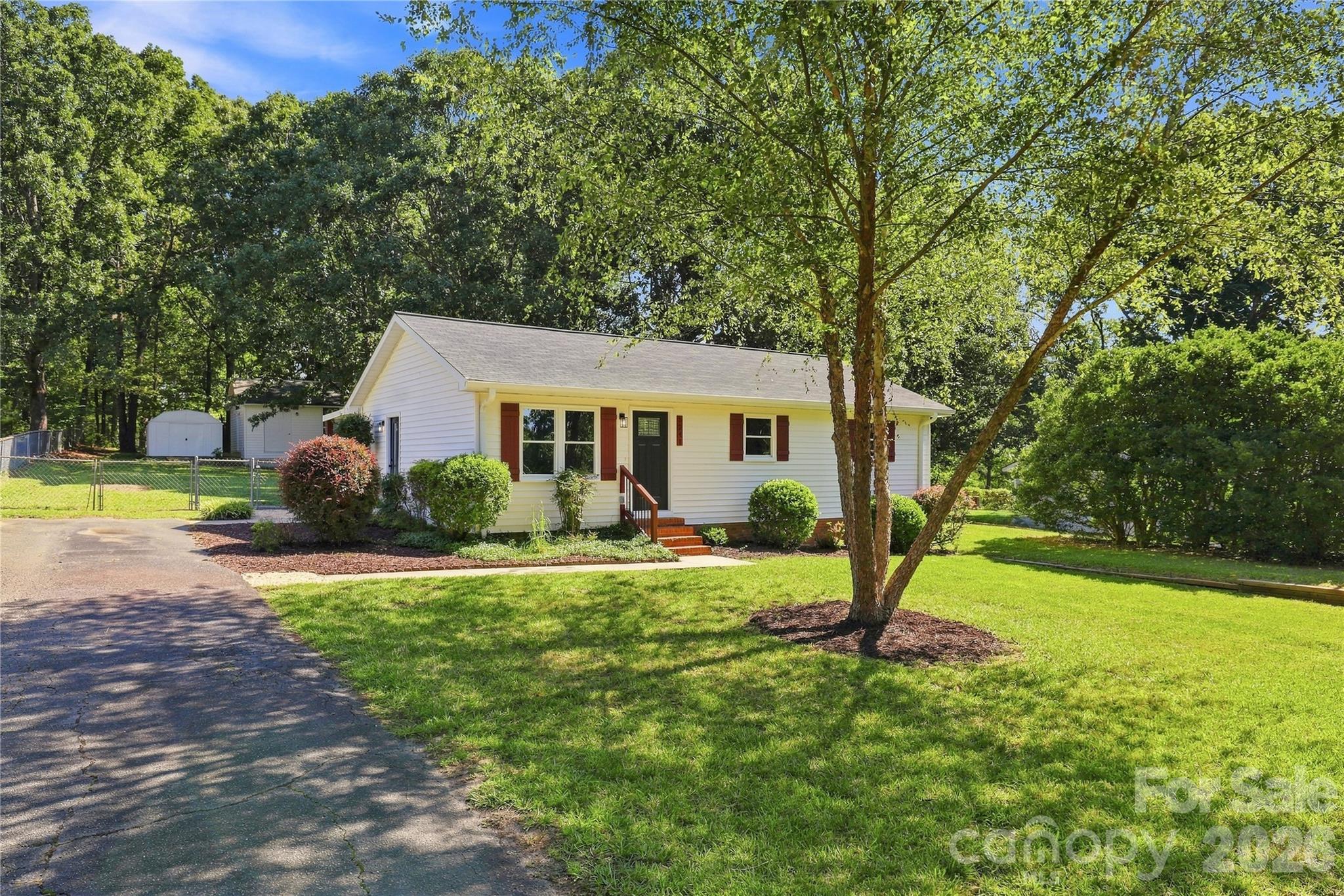 5241 Short Cut Ln, Indian Trail, NC 28079