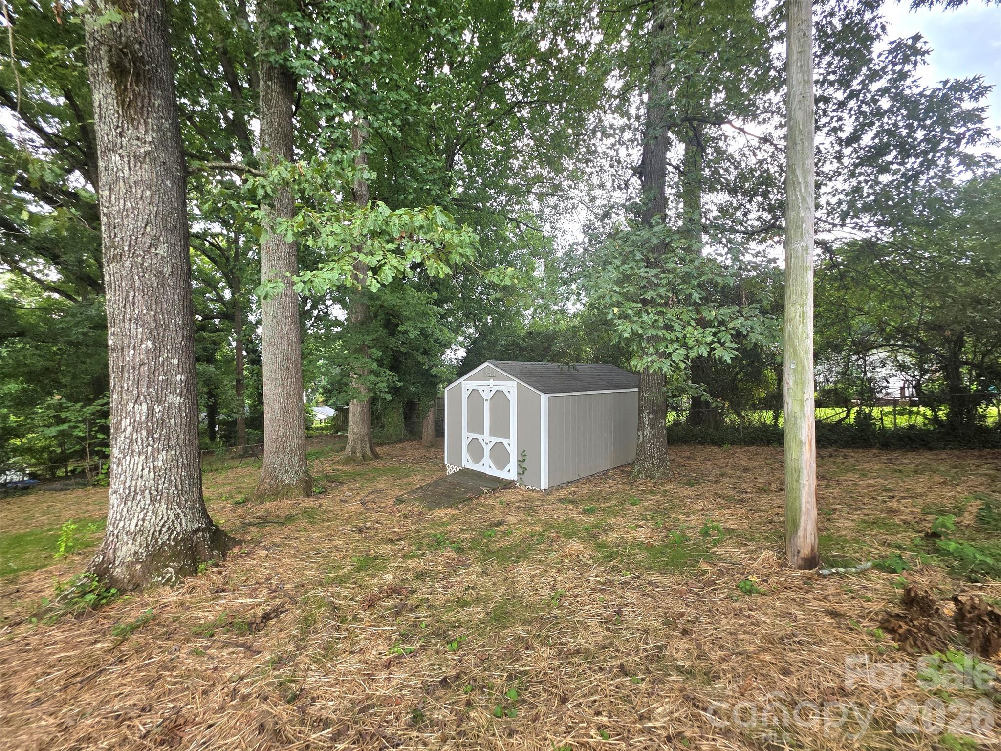 733 Crestwood Ave, Gastonia, NC 28054