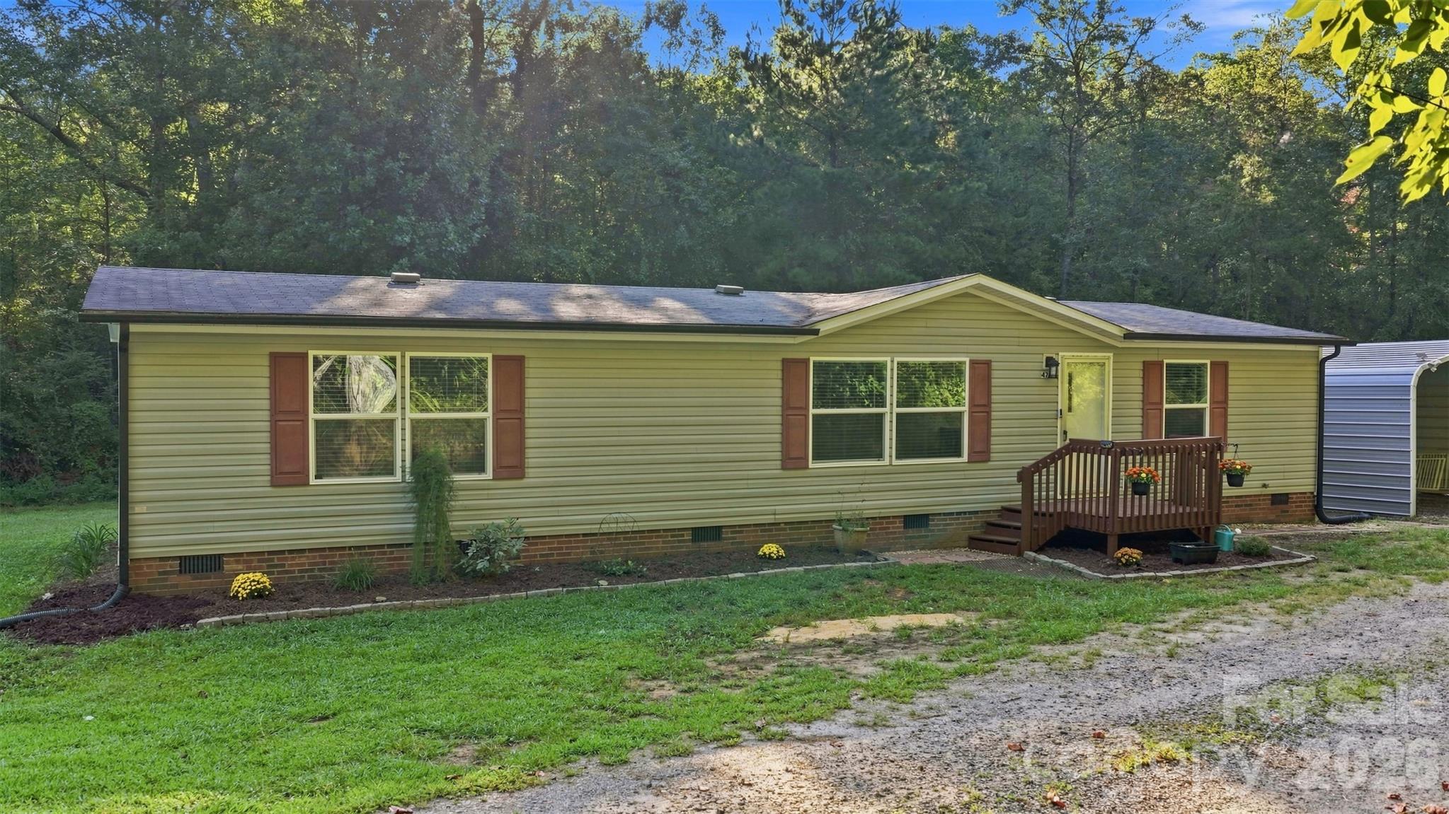 4782 29th Street Dr NE, Hickory, NC 28601