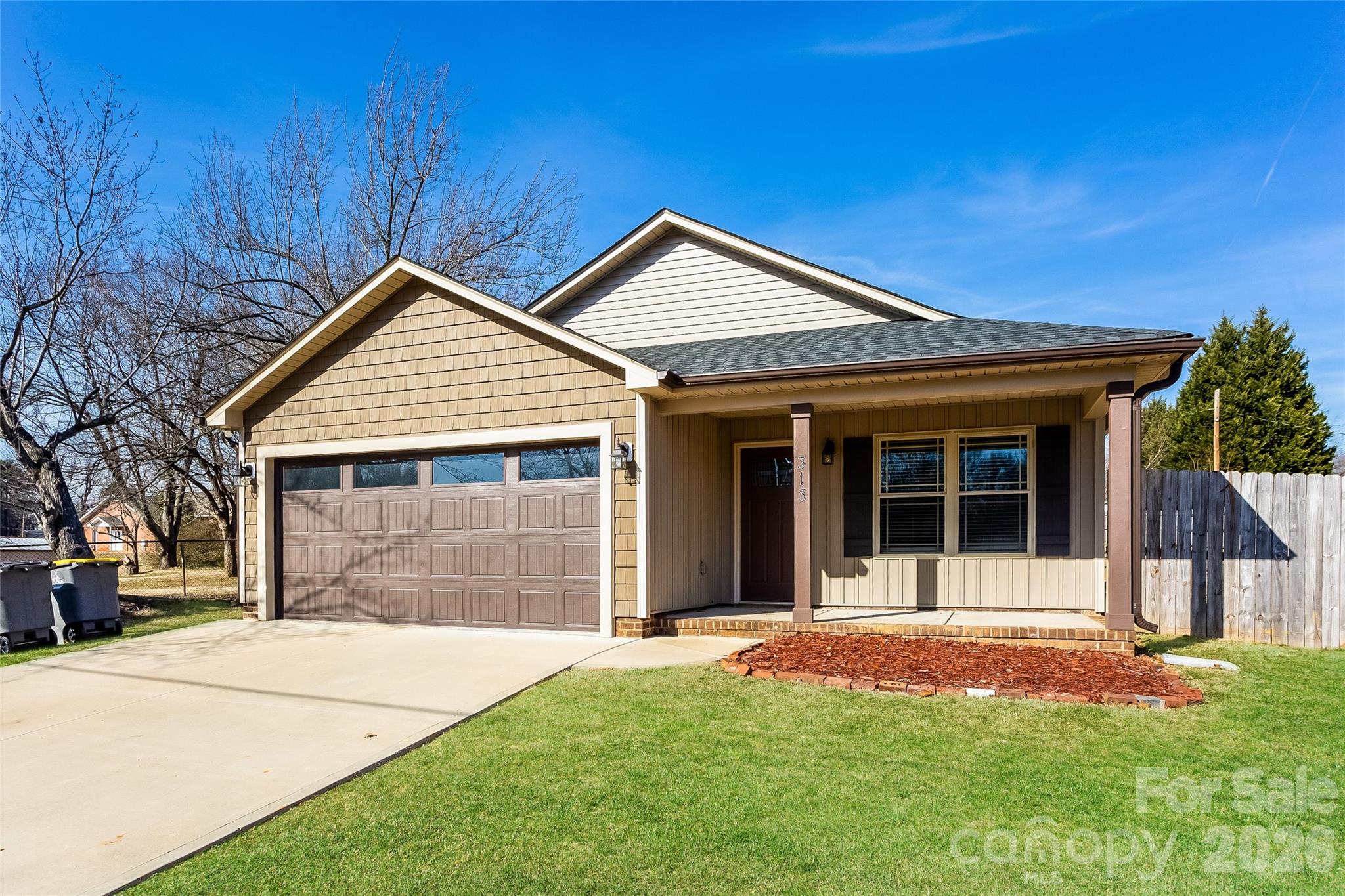 313 E 24th St, Kannapolis, NC 28083