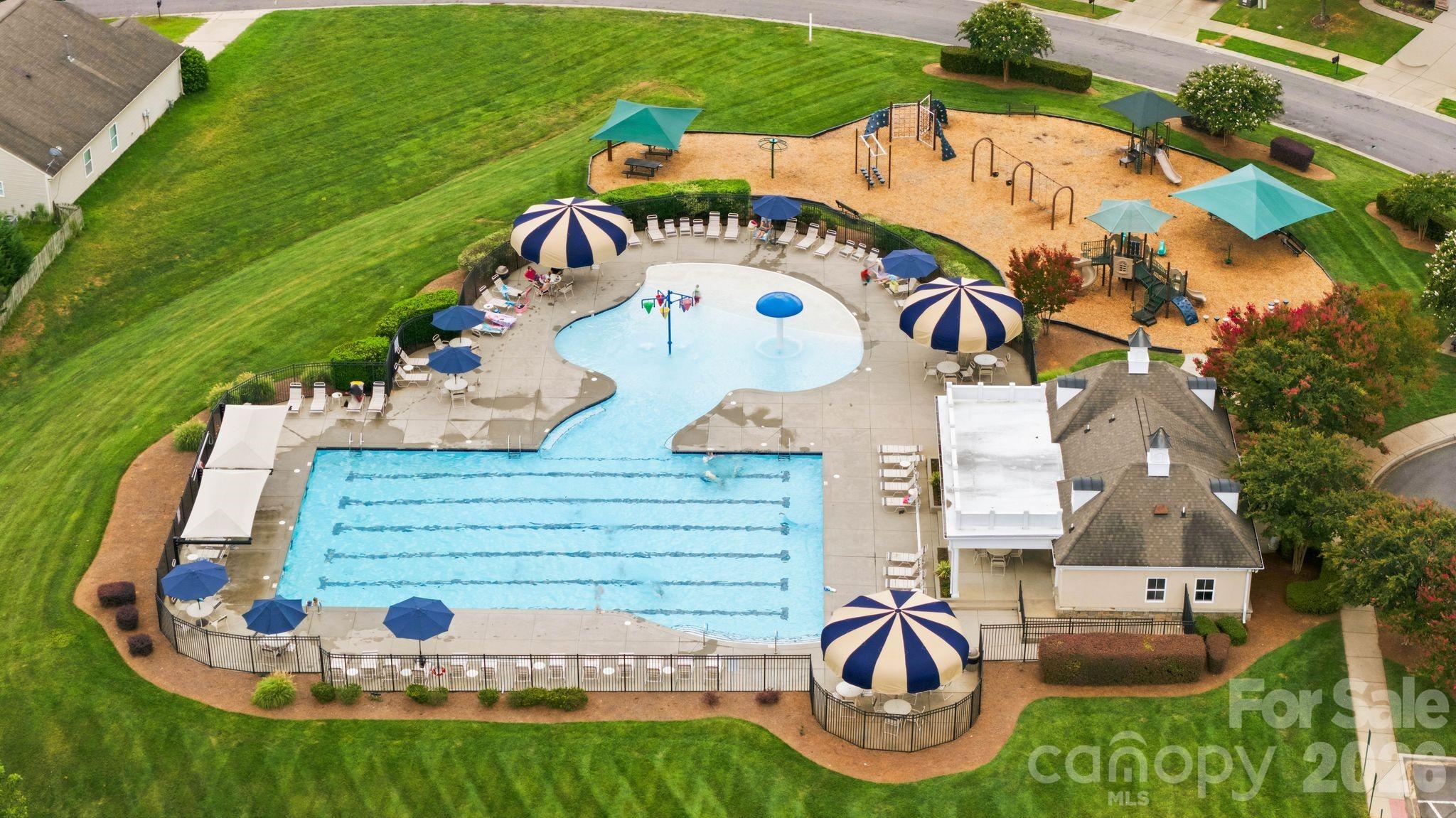 1001 Yellow Daisy Dr, Matthews, NC 28104