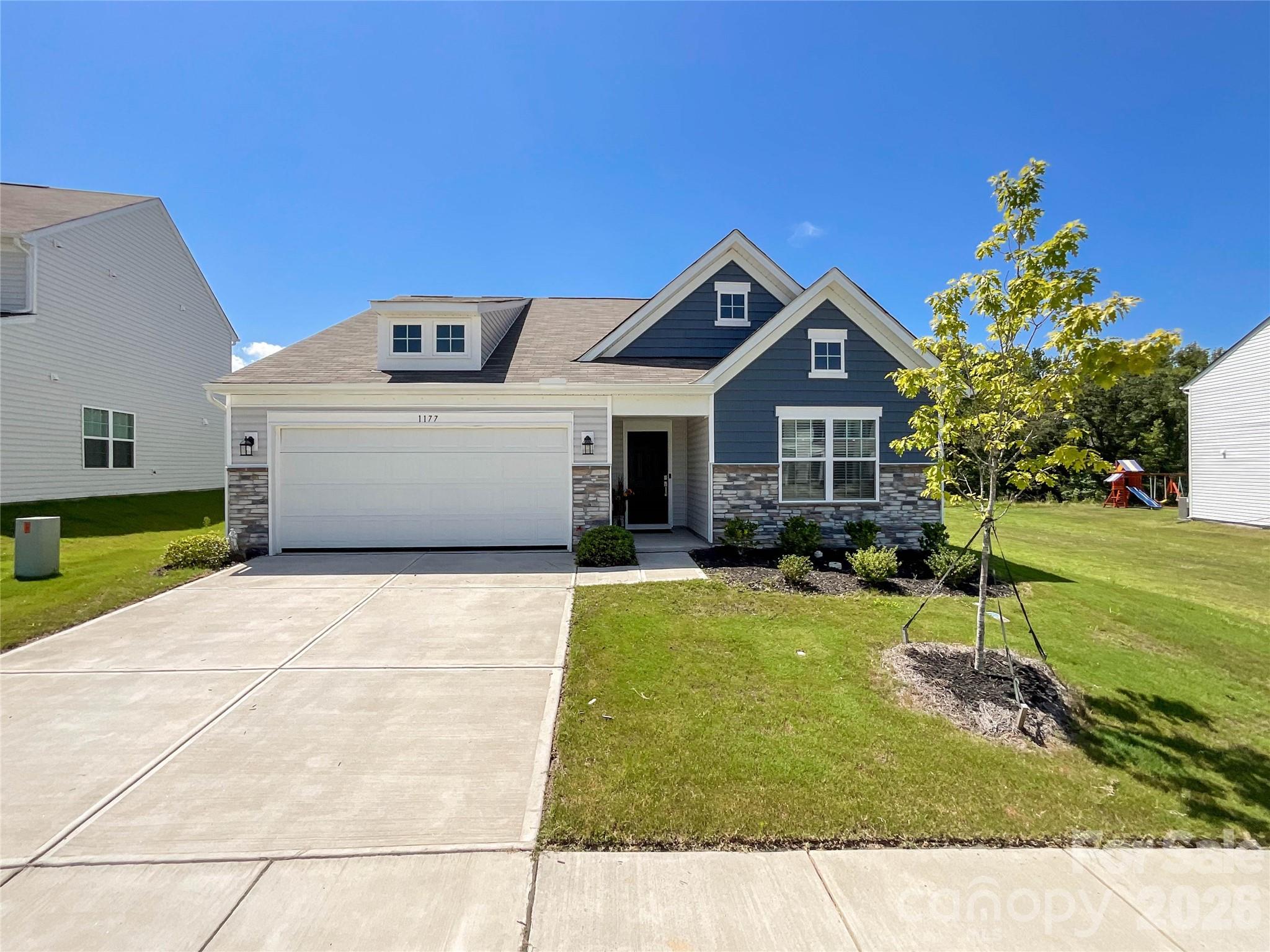 1177 Blackburn Cir, Edgemoor, SC 29714