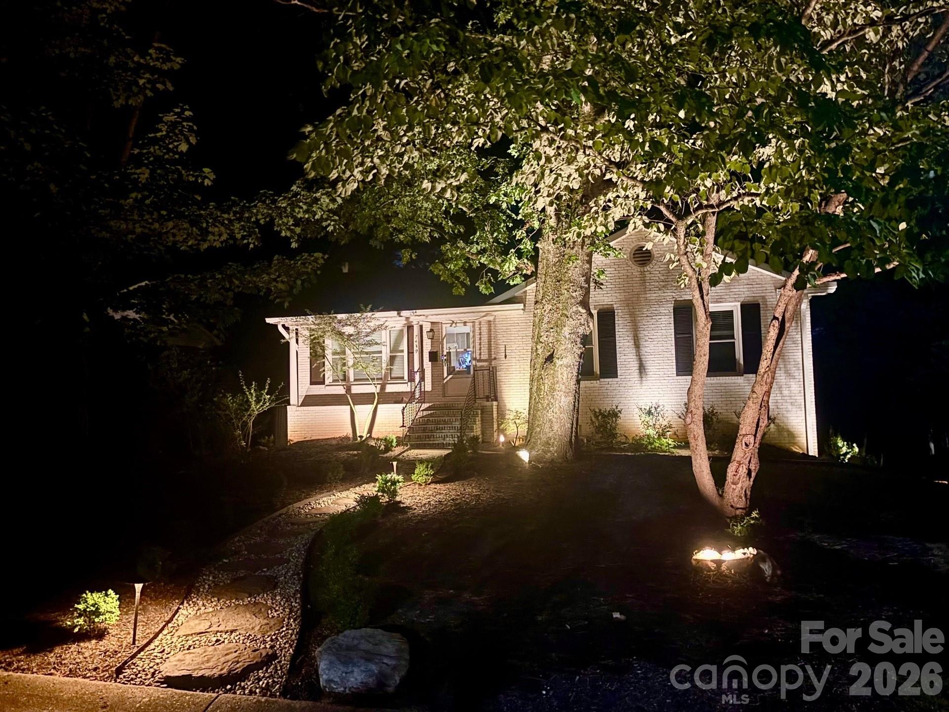 7439 Watercrest Rd, Charlotte, NC 28210