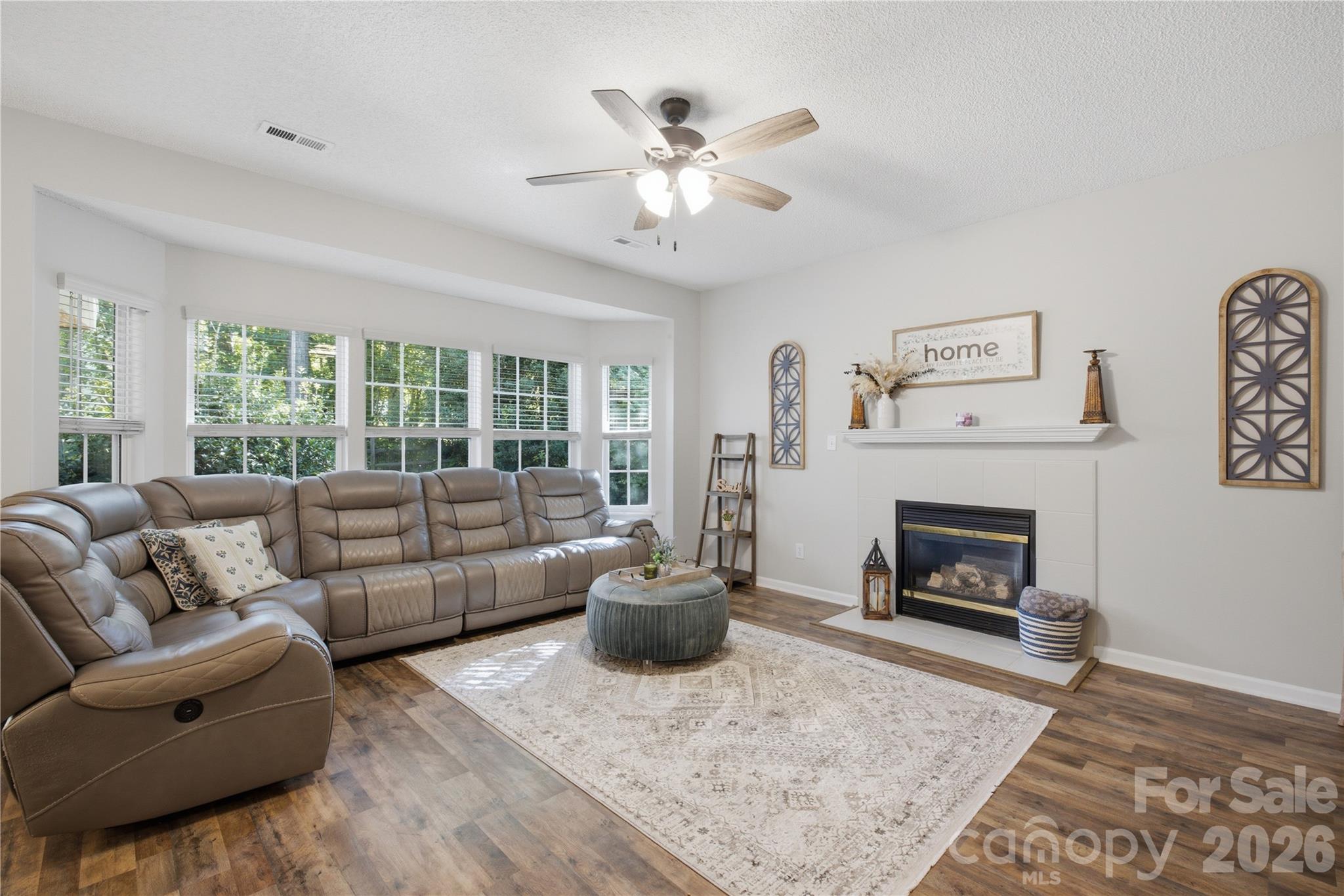 108 Summerbrook Ln, Mooresville, NC 28117