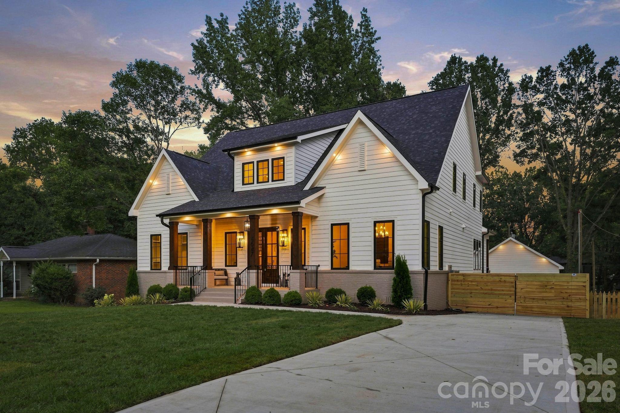 4647 General Pershing Dr, Charlotte, NC 28209