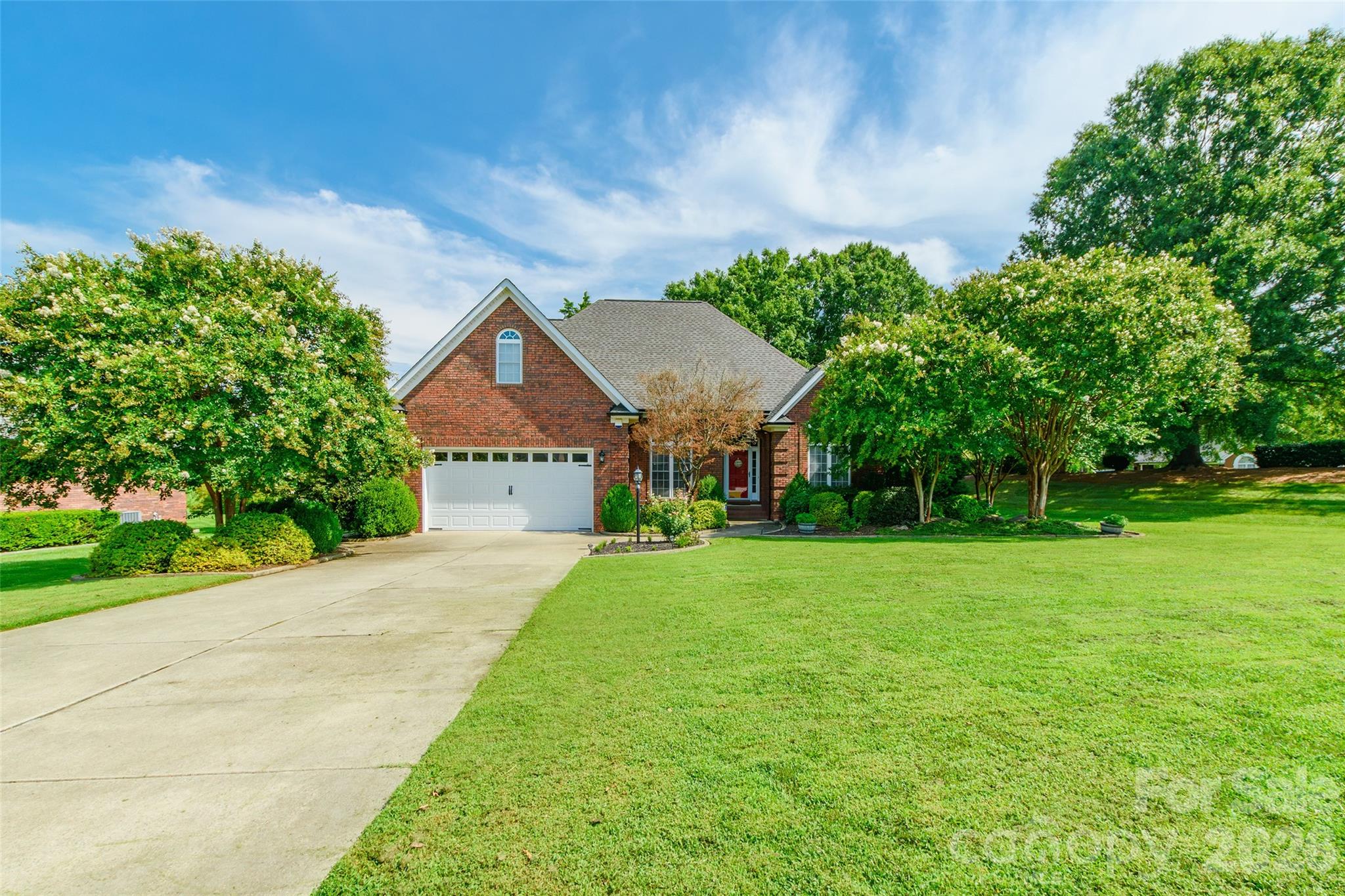 4711 Sherborne Dr, Harrisburg, NC 28075