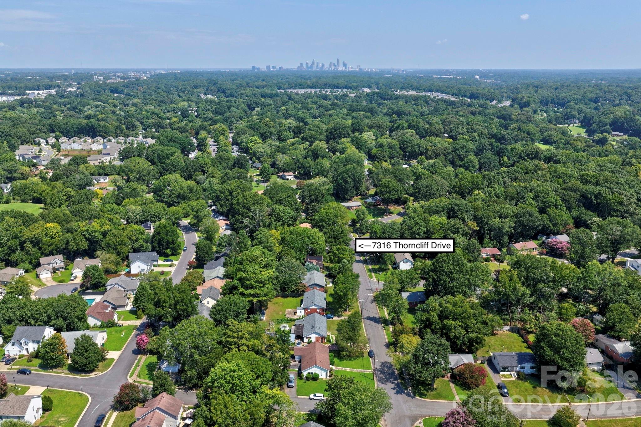 7316 Thorncliff Dr, Charlotte, NC 28210