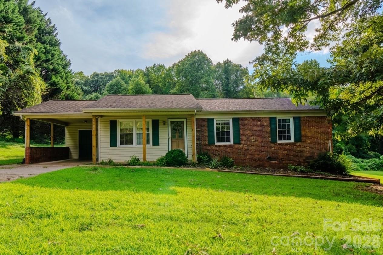 1139 Loblolly Ln #4, Newton, NC 28658
