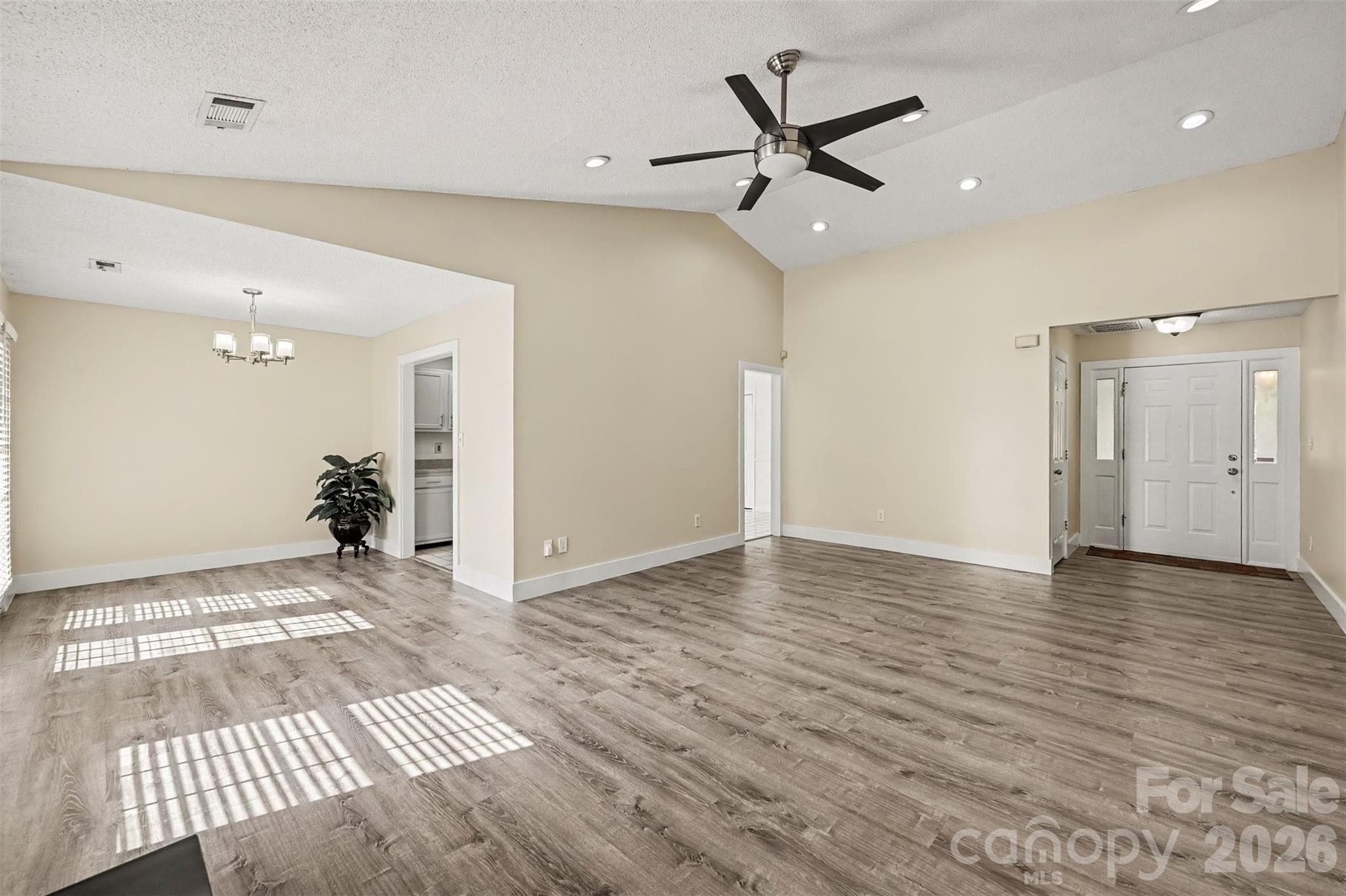 10117 Crayton Dr, Charlotte, NC 28269