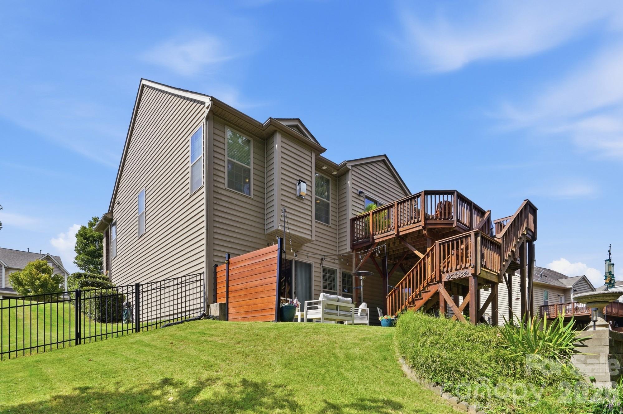 15000 Kinnegal Ln, Charlotte, NC 28278