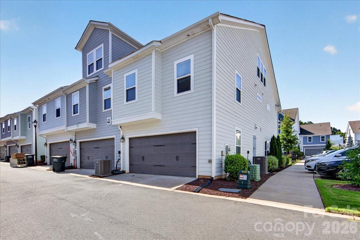 3125 Ada Mill Al, Charlotte, NC 28205