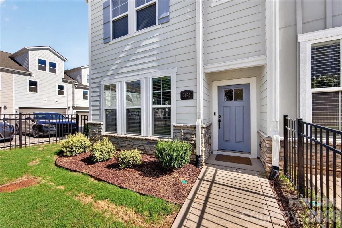 3125 Ada Mill Al, Charlotte, NC 28205