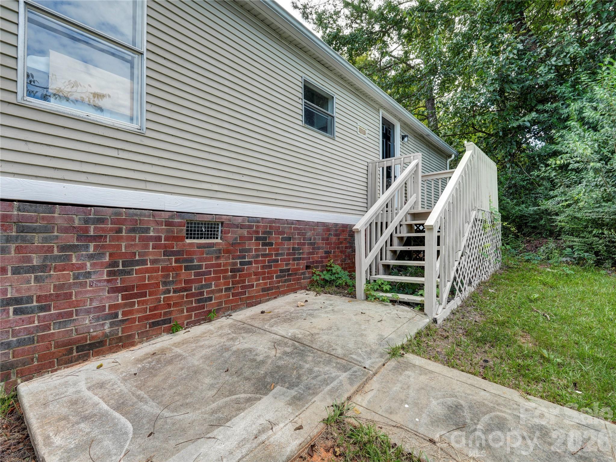 141 Patricia St, Lancaster, SC 29720