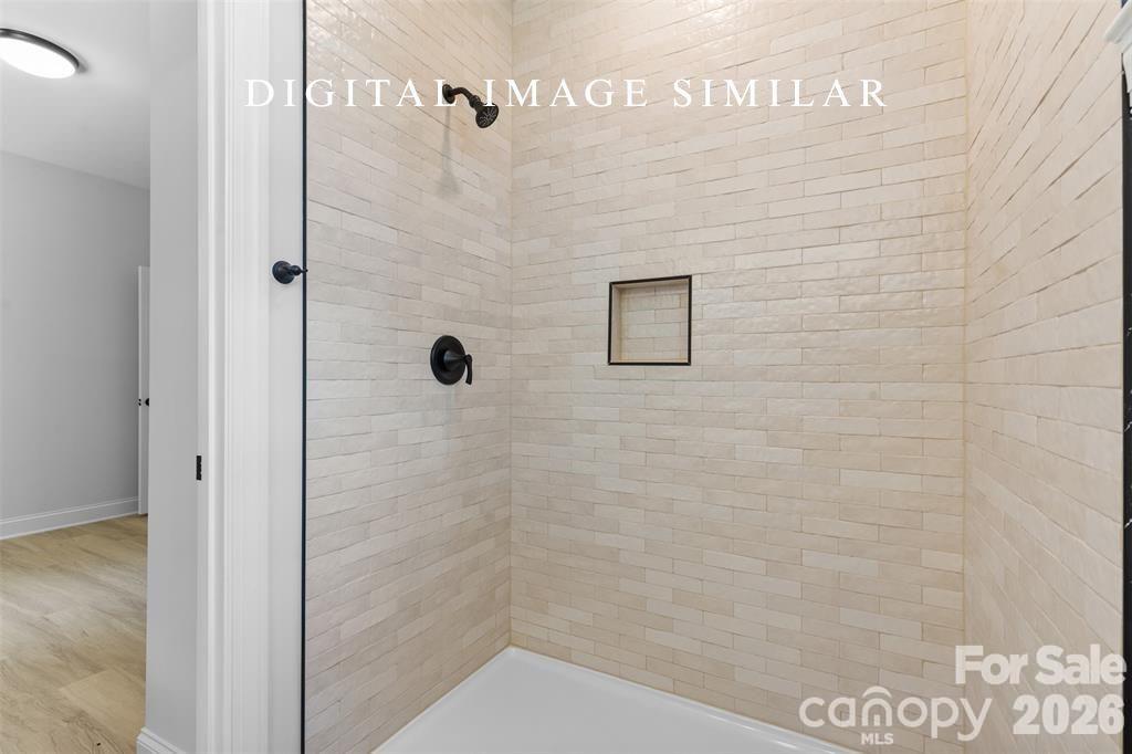 60086012 Paw Creek Rd, Charlotte, NC 28214