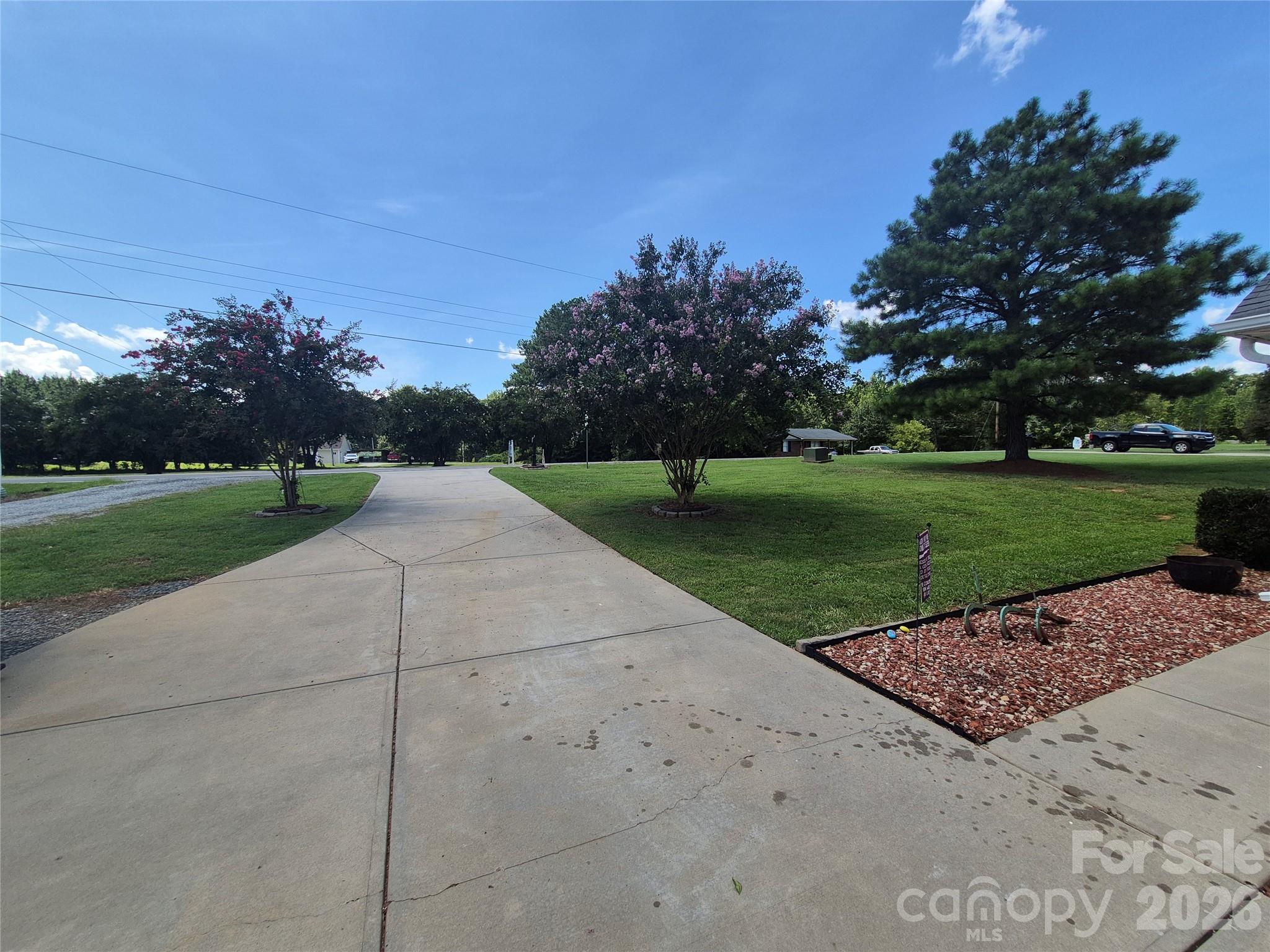1637 Riverview Rd, Lincolnton, NC 28092