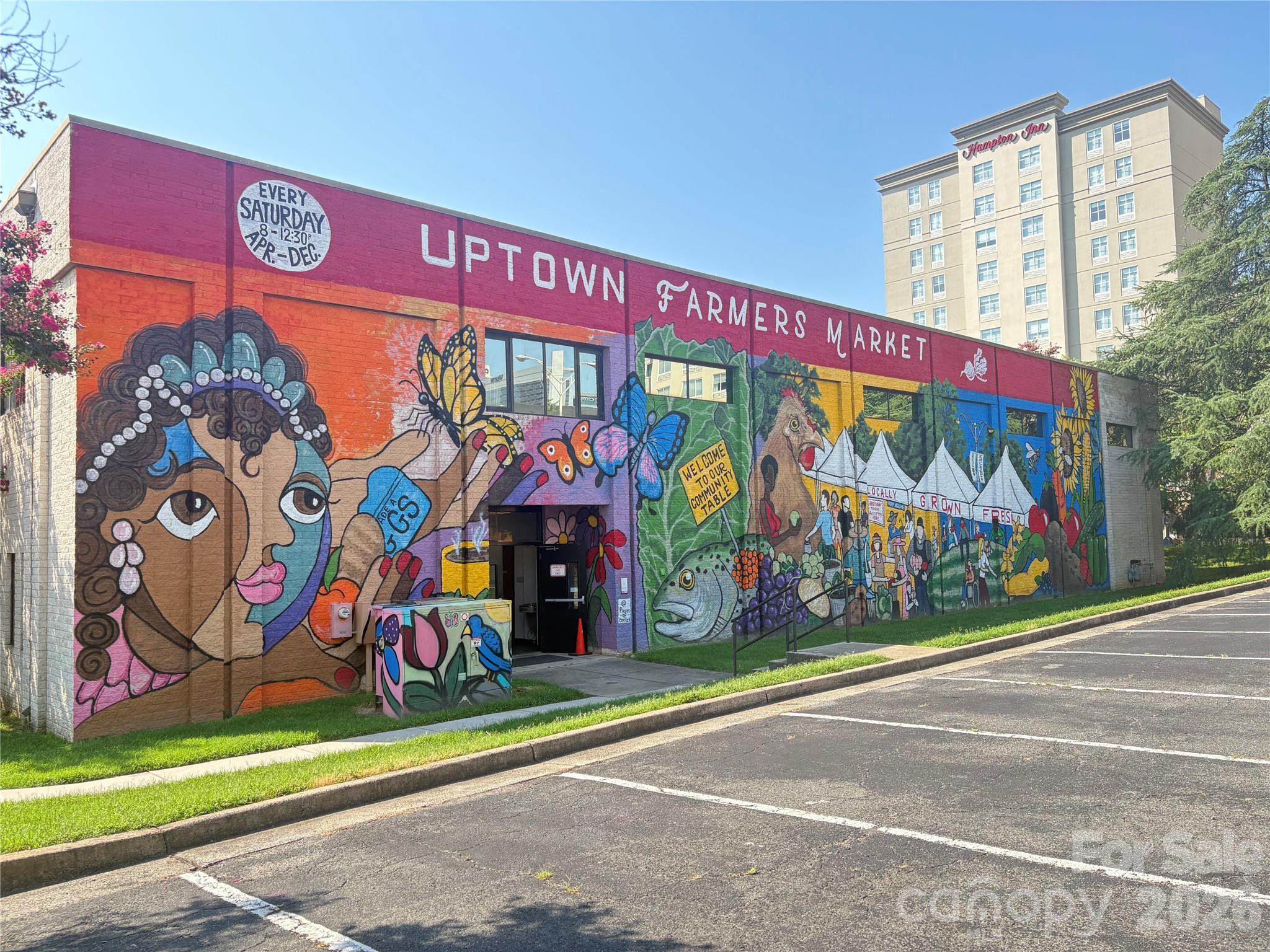 525 E 6th St #201, Charlotte, NC 28202