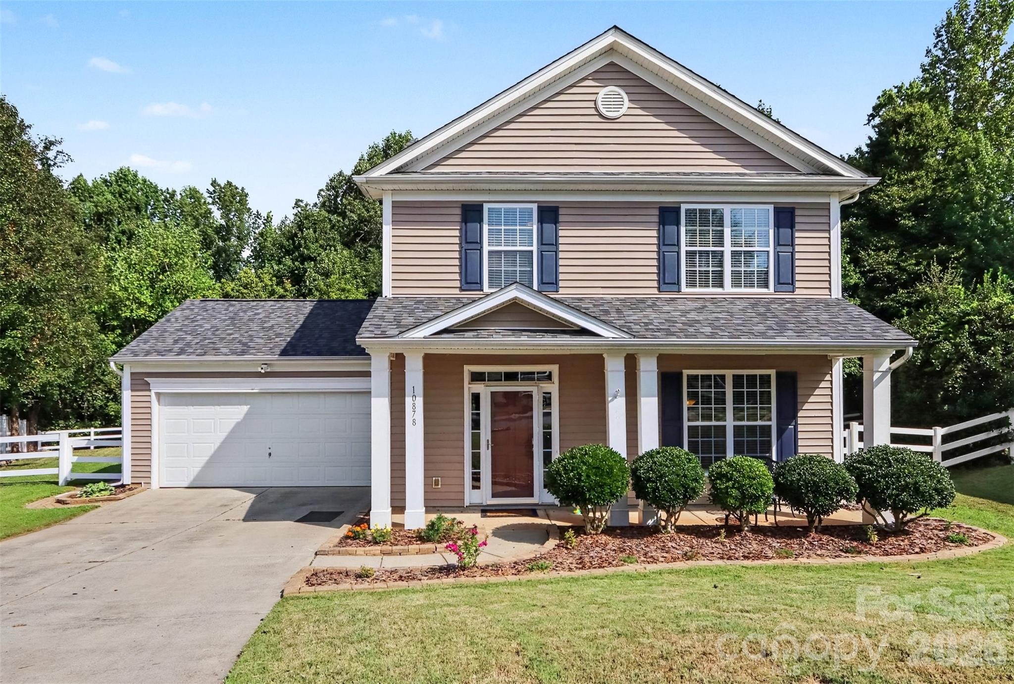 10878 Store House Ct, Davidson, NC 28036