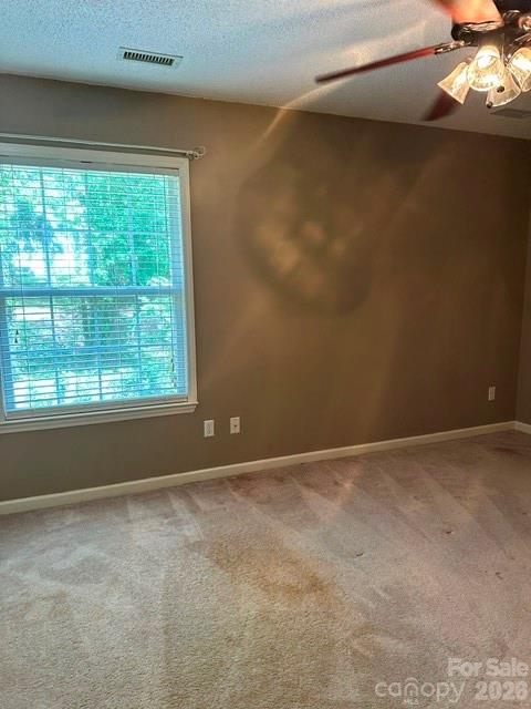 1535 20th Ave NE, Hickory, NC 28601