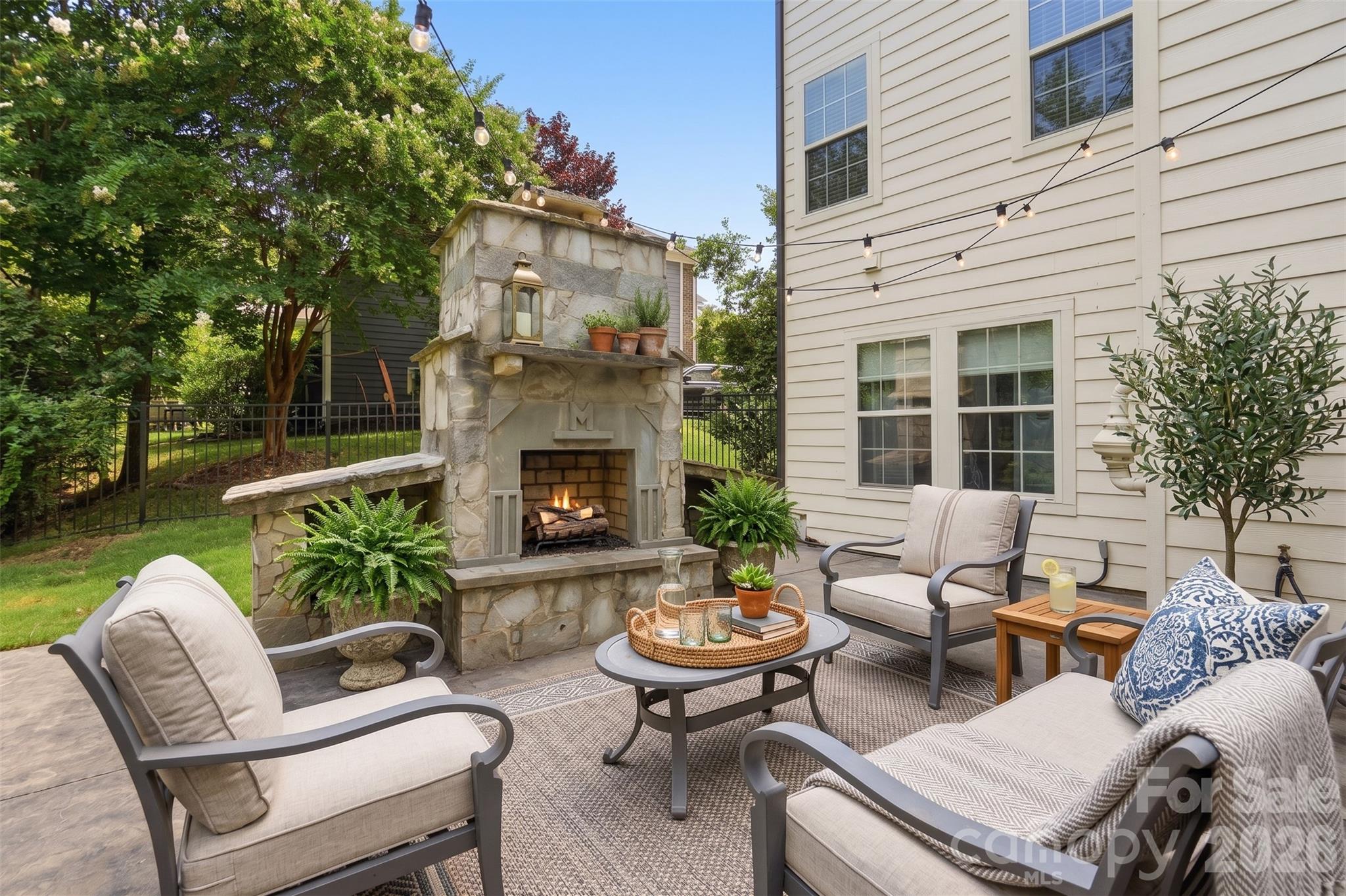638 Reliance Ct, Tega Cay, SC 29708