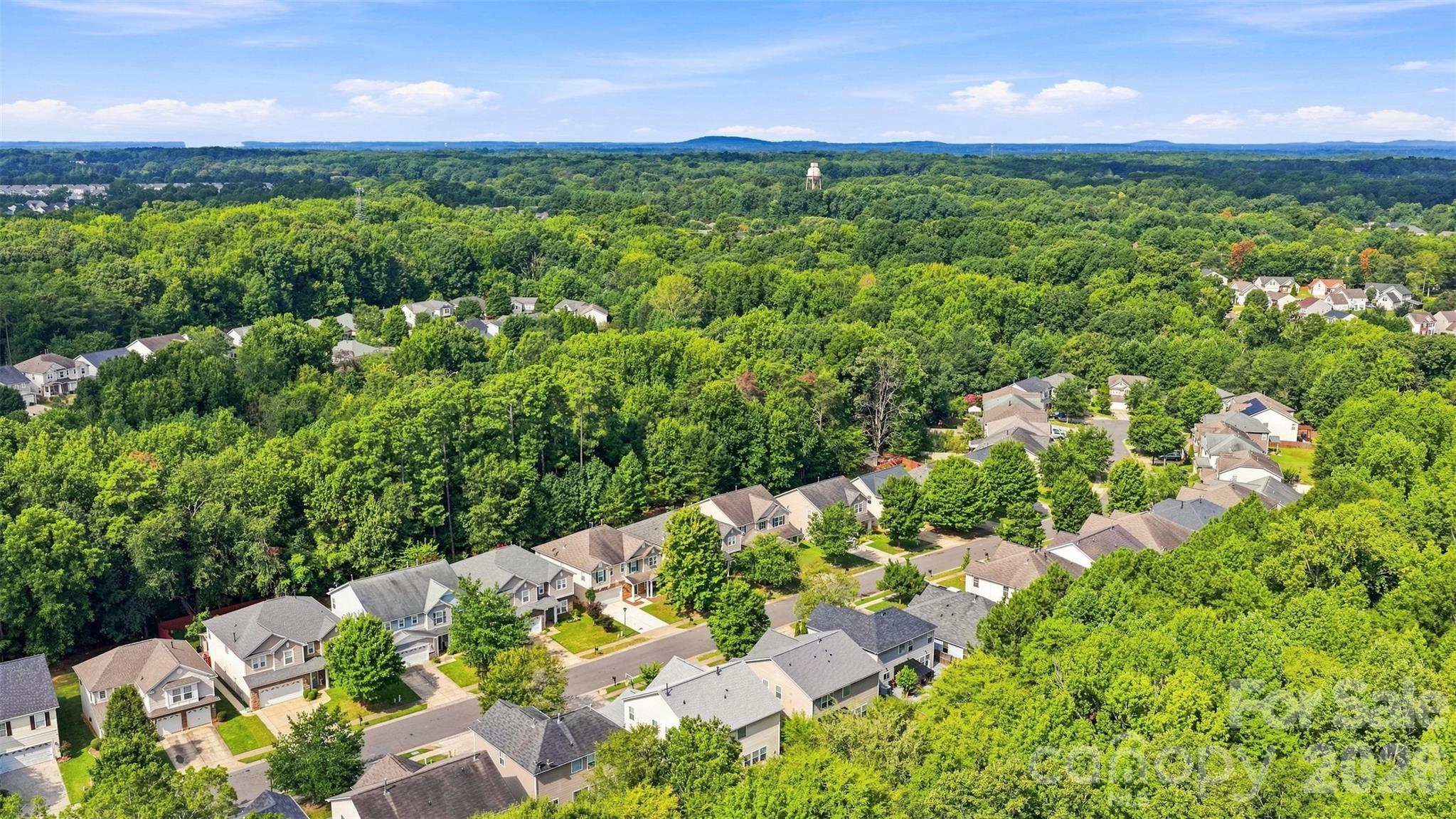15614 Normans Landing Dr, Charlotte, NC 28273