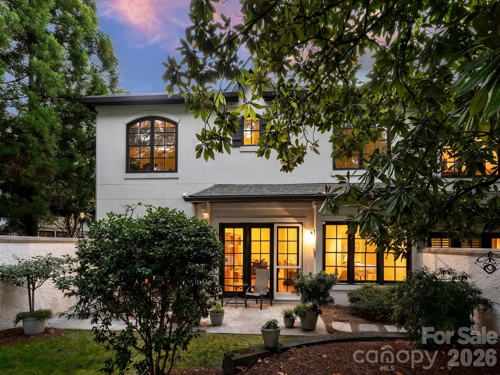 306 Wendover Heights Cir, Charlotte, NC 28211