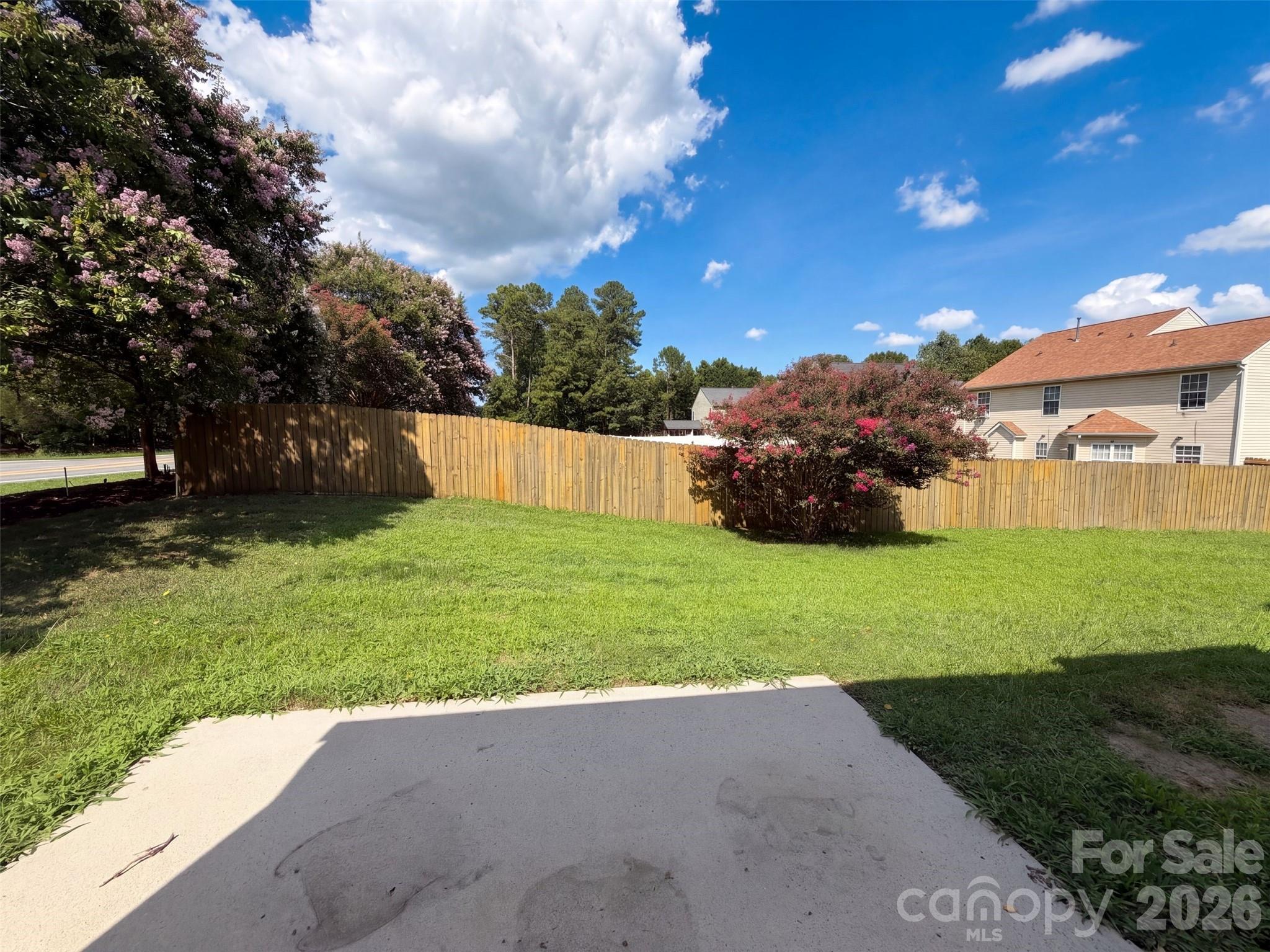 9244 Simonton Dr, Charlotte, NC 28269