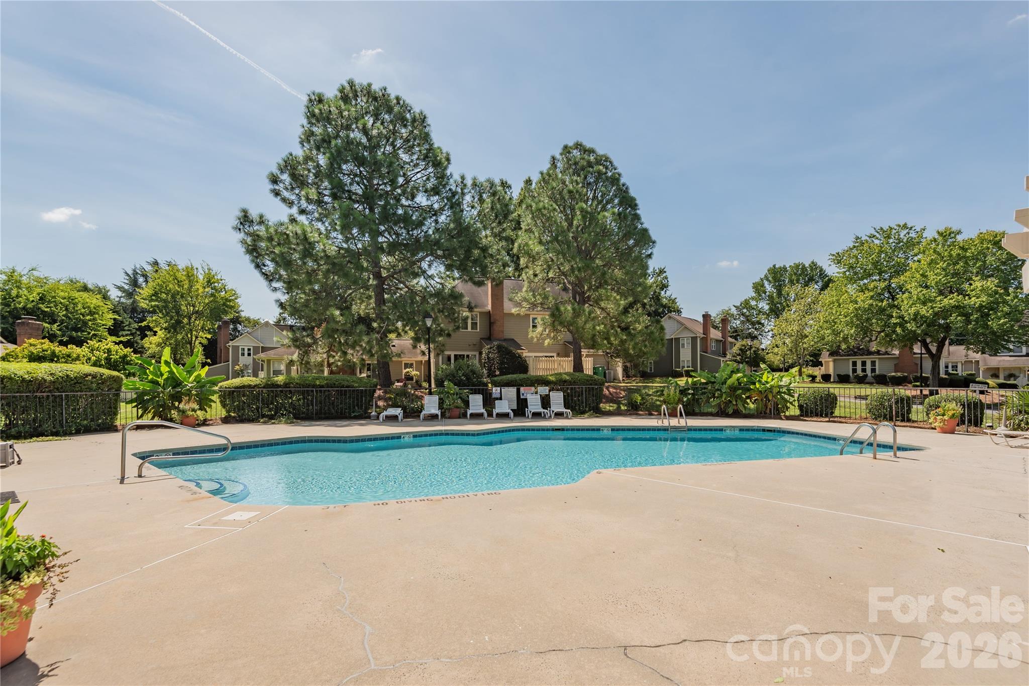 2744 Von Thuringer Ct, Charlotte, NC 28210
