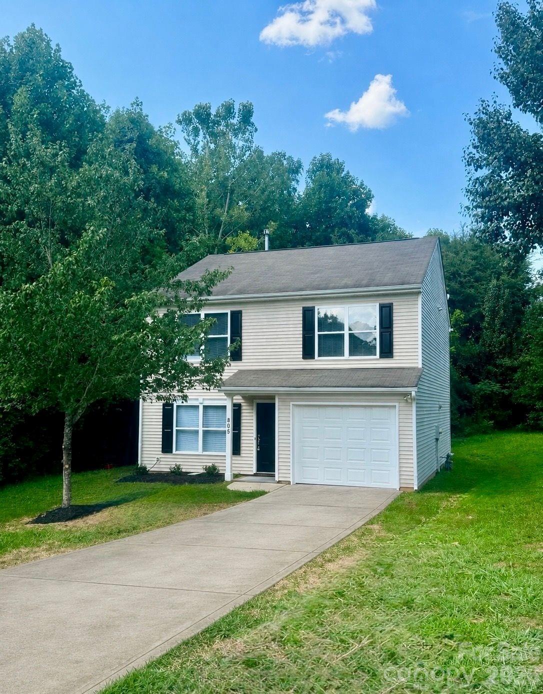 805 Mattox Ct, Charlotte, NC 28216