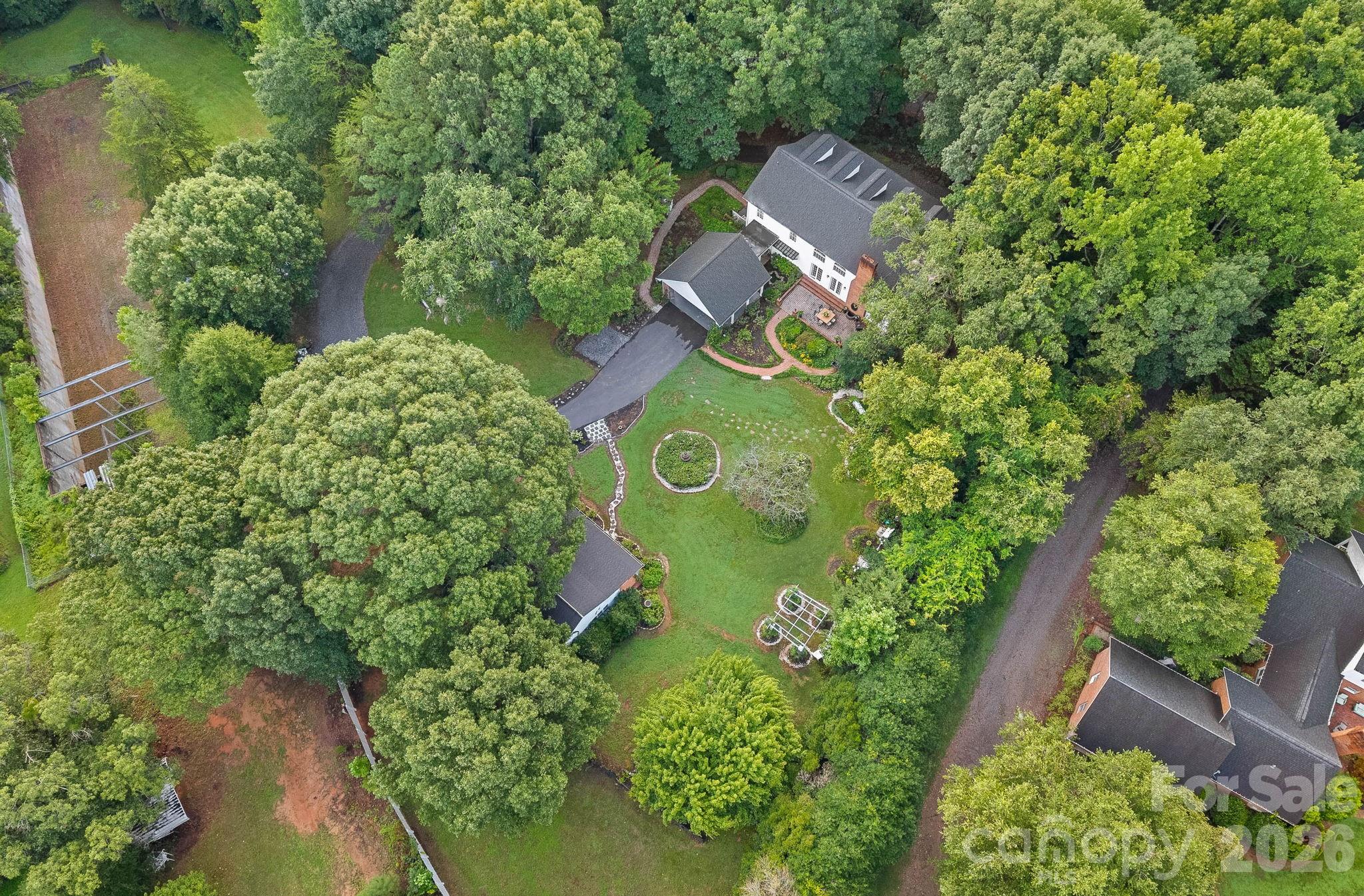 127 Celeste Estates Rd, Statesville, NC 28677