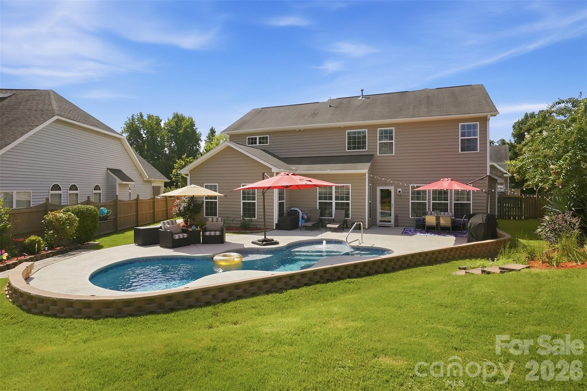 6511 Fieldstone Manor Dr, Matthews, NC 28105