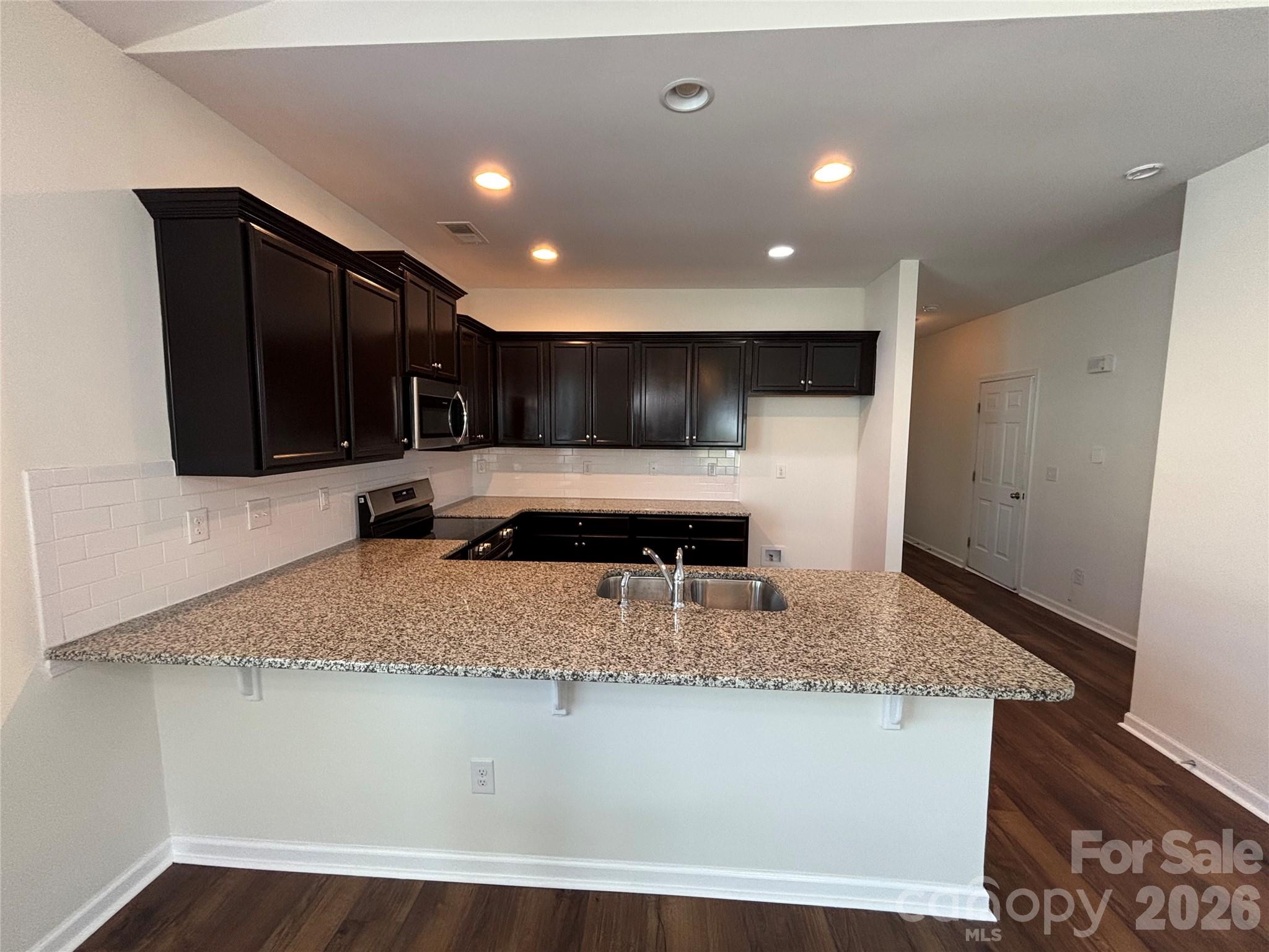 6816 Pennyroyal Way, Charlotte, NC 28216