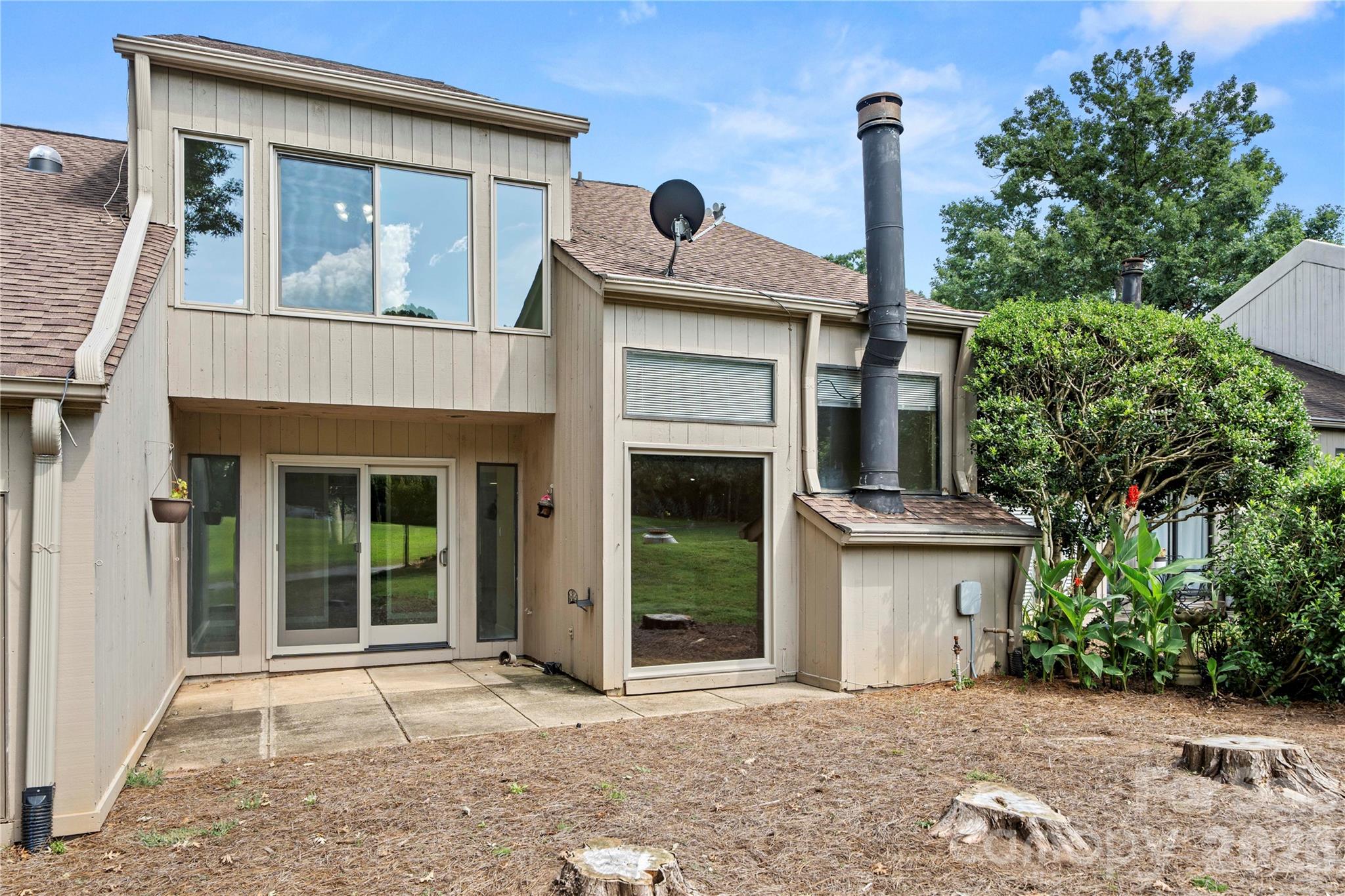 102 Ridgeport Rd, Clover, SC 29710