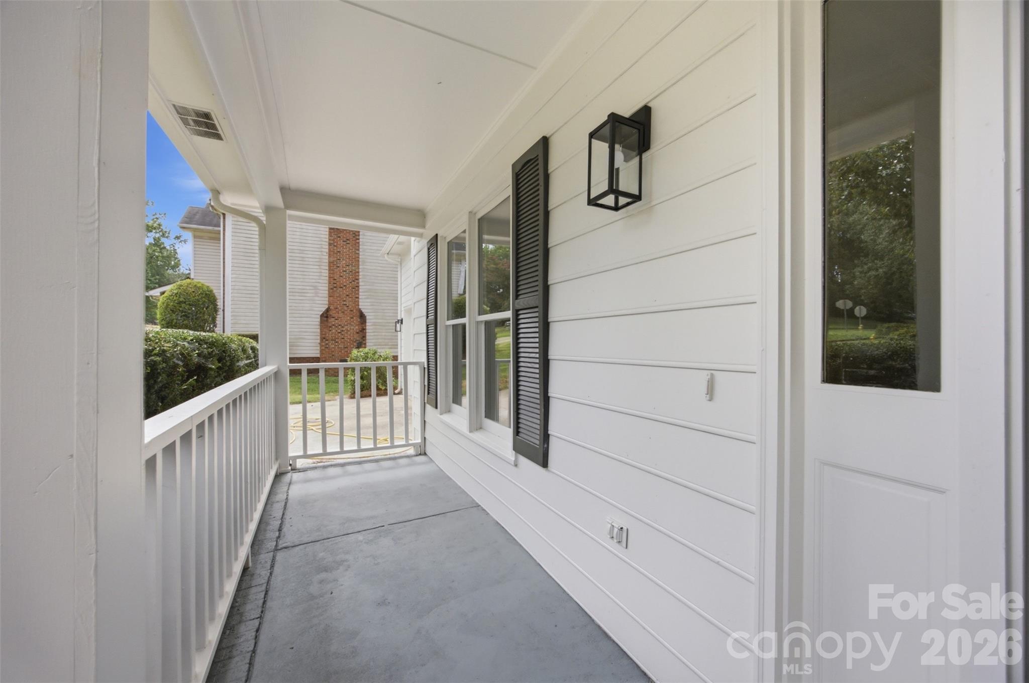 7241 Mcteal Pl, Charlotte, NC 28262