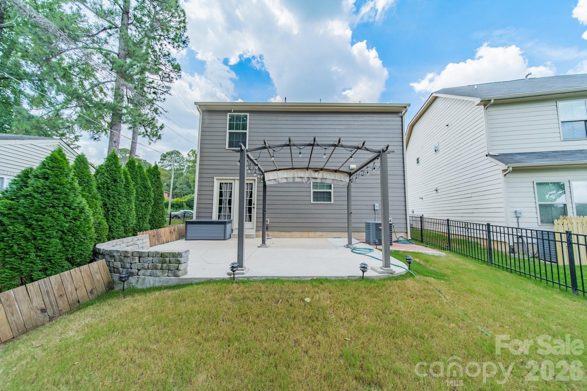 1829 Evergreen Dr, Charlotte, NC 28208