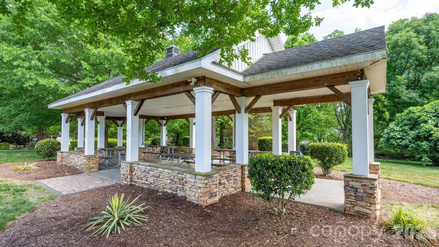 17447 Caldwell Track Dr, Cornelius, NC 28031