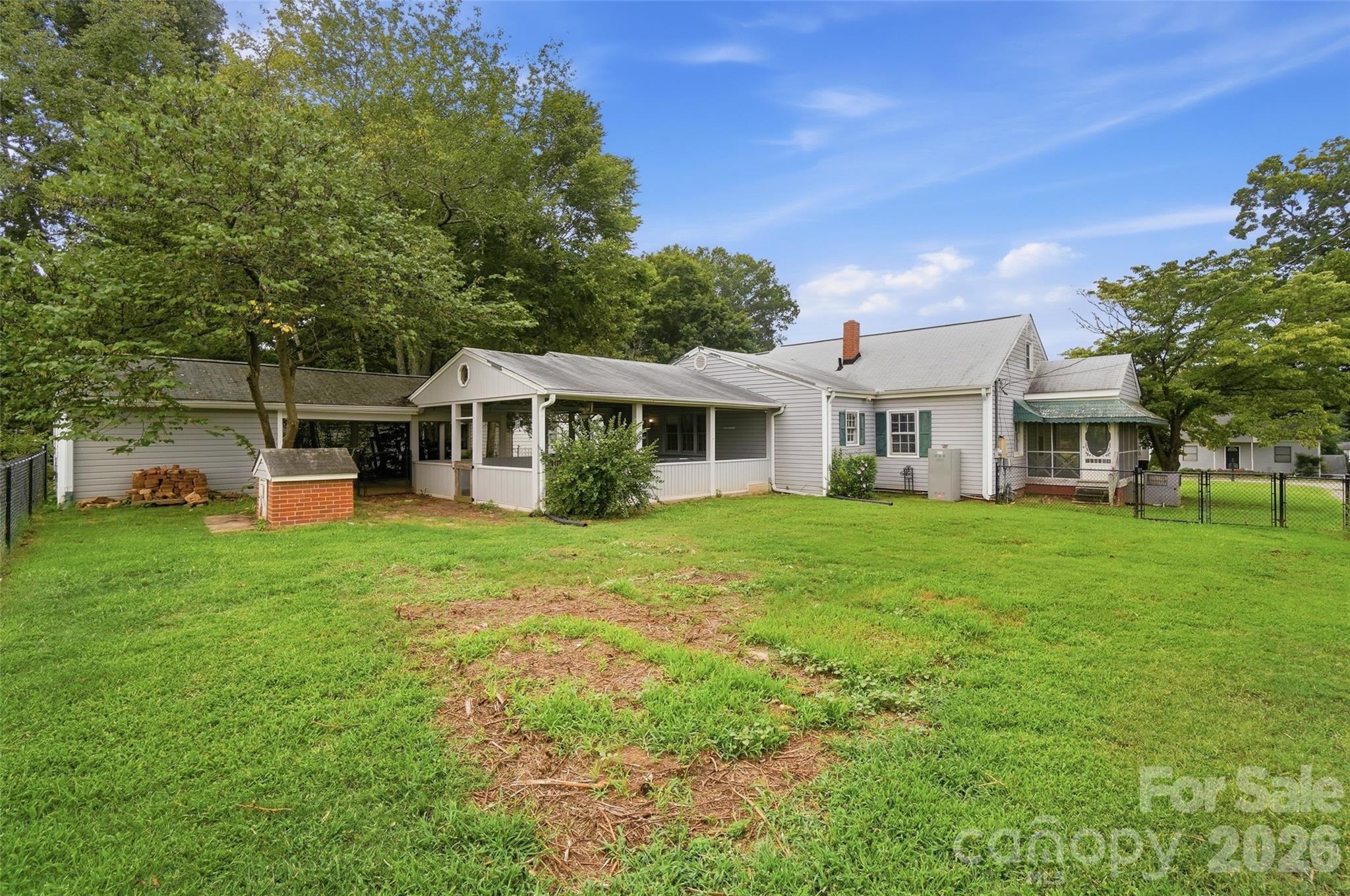 2304 Mclean St, Gastonia, NC 28054