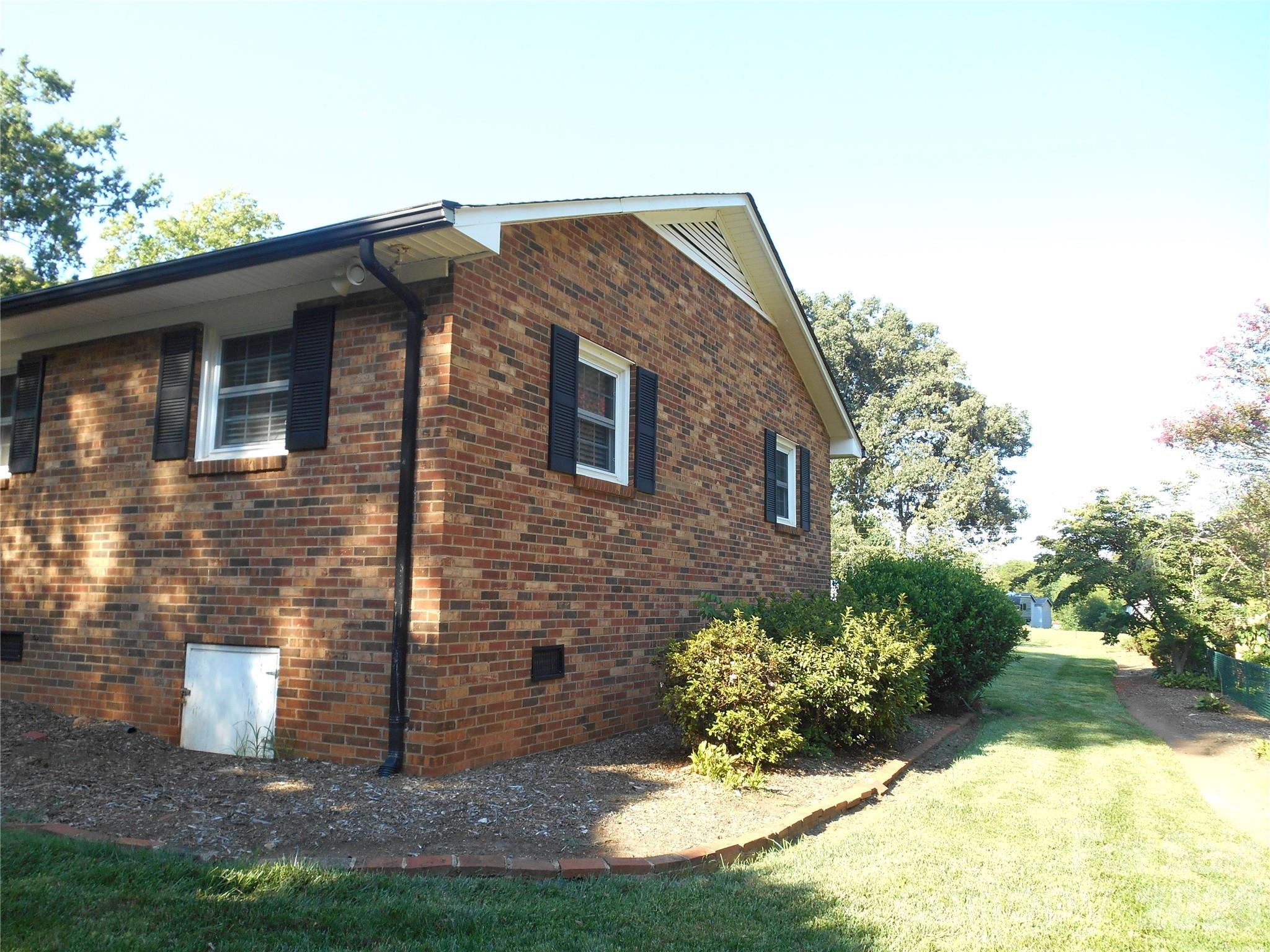 830 Salem Church Rd, Lincolnton, NC 28092
