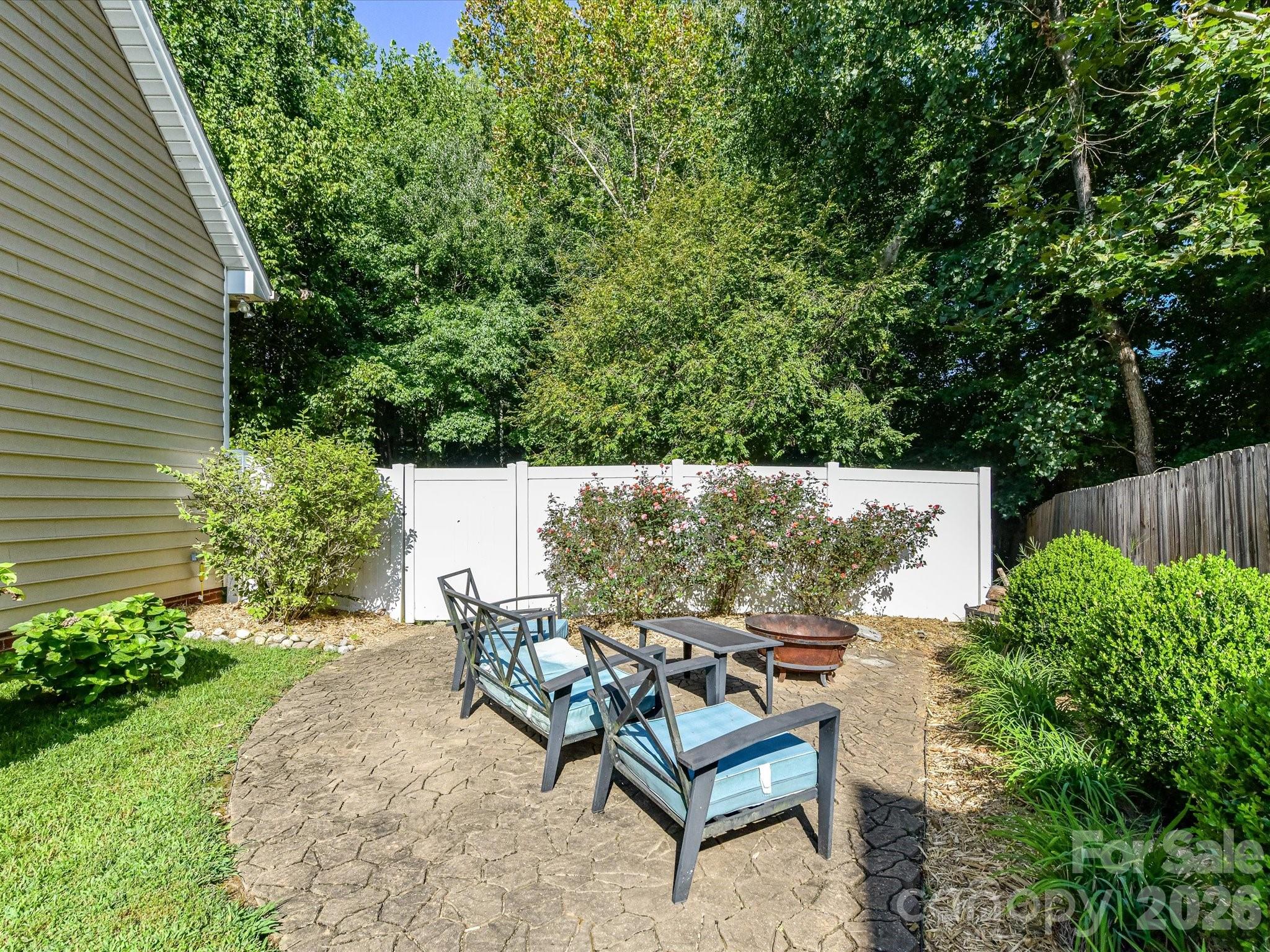 150 W Cavendish Dr, Mooresville, NC 28115
