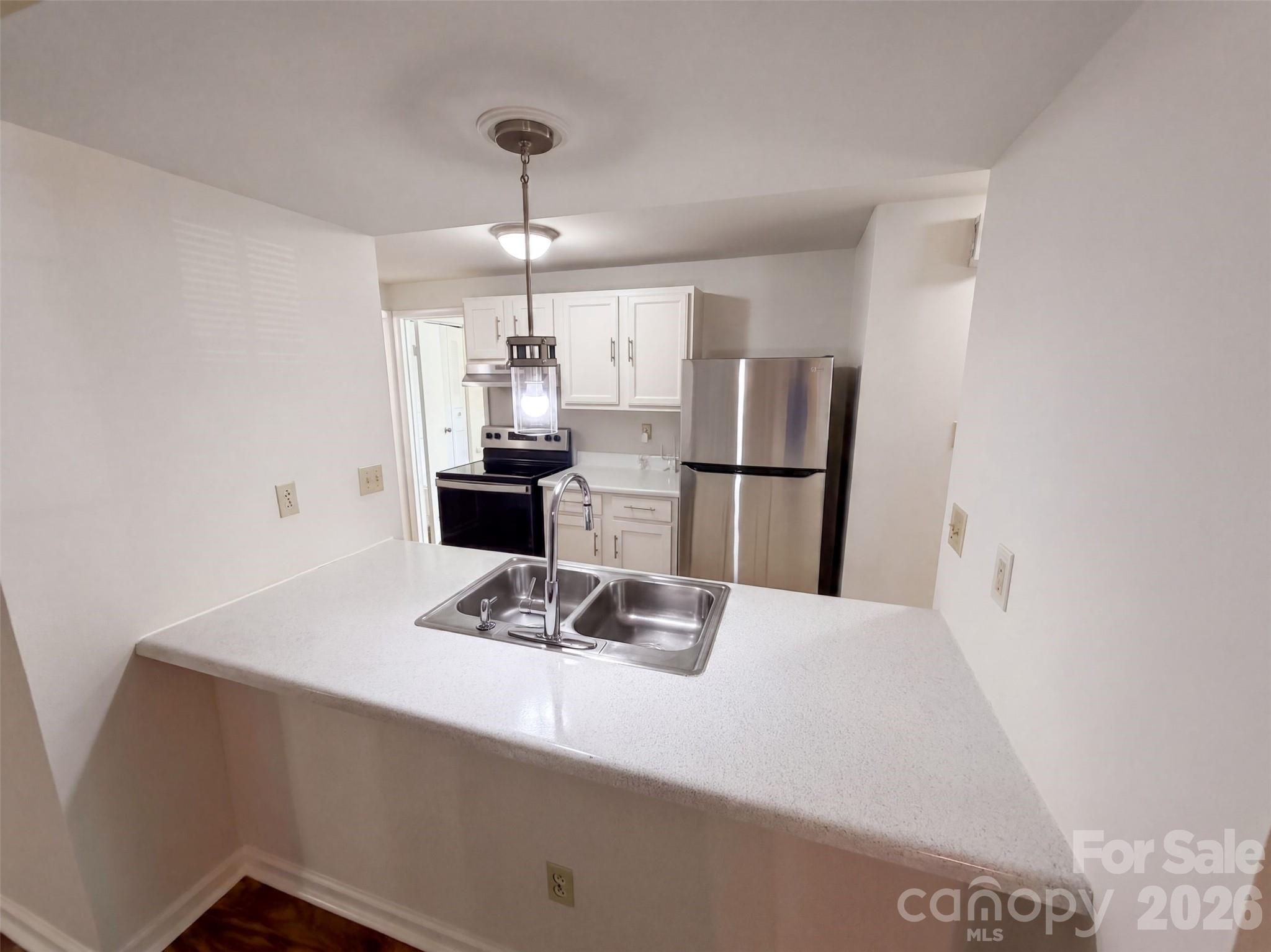 3618 Gustar Ct, Charlotte, NC 28212
