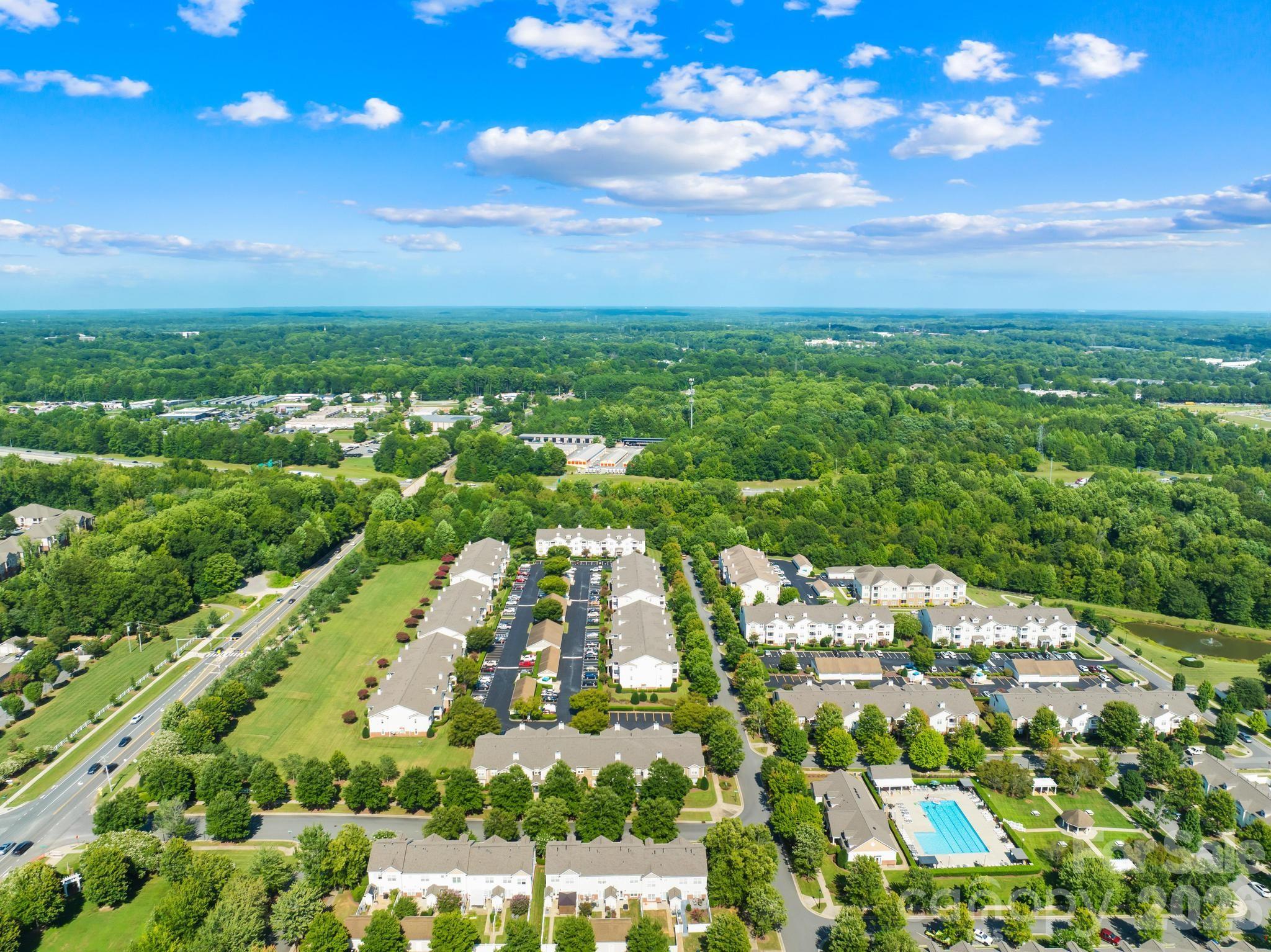 19747 Deer Valley Dr, Cornelius, NC 28031