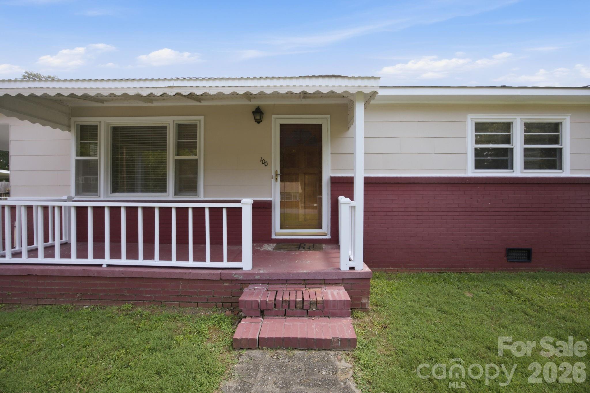 100 Abernathy St, Mount Holly, NC 28120