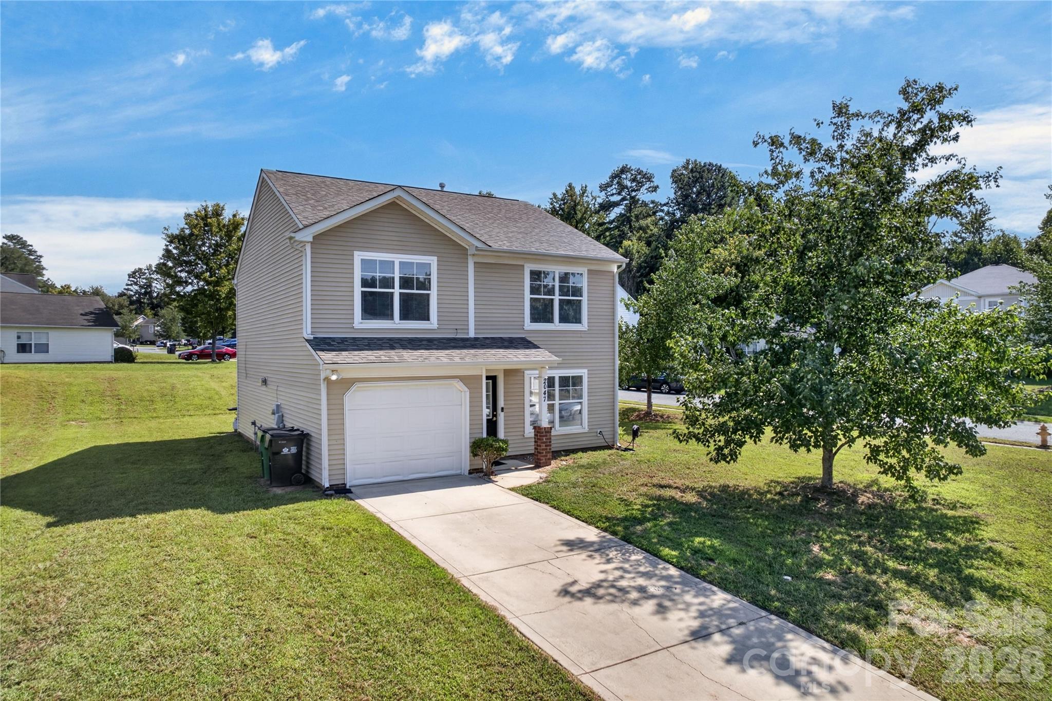 2047 Sonoma Valley Dr, Charlotte, NC 28214