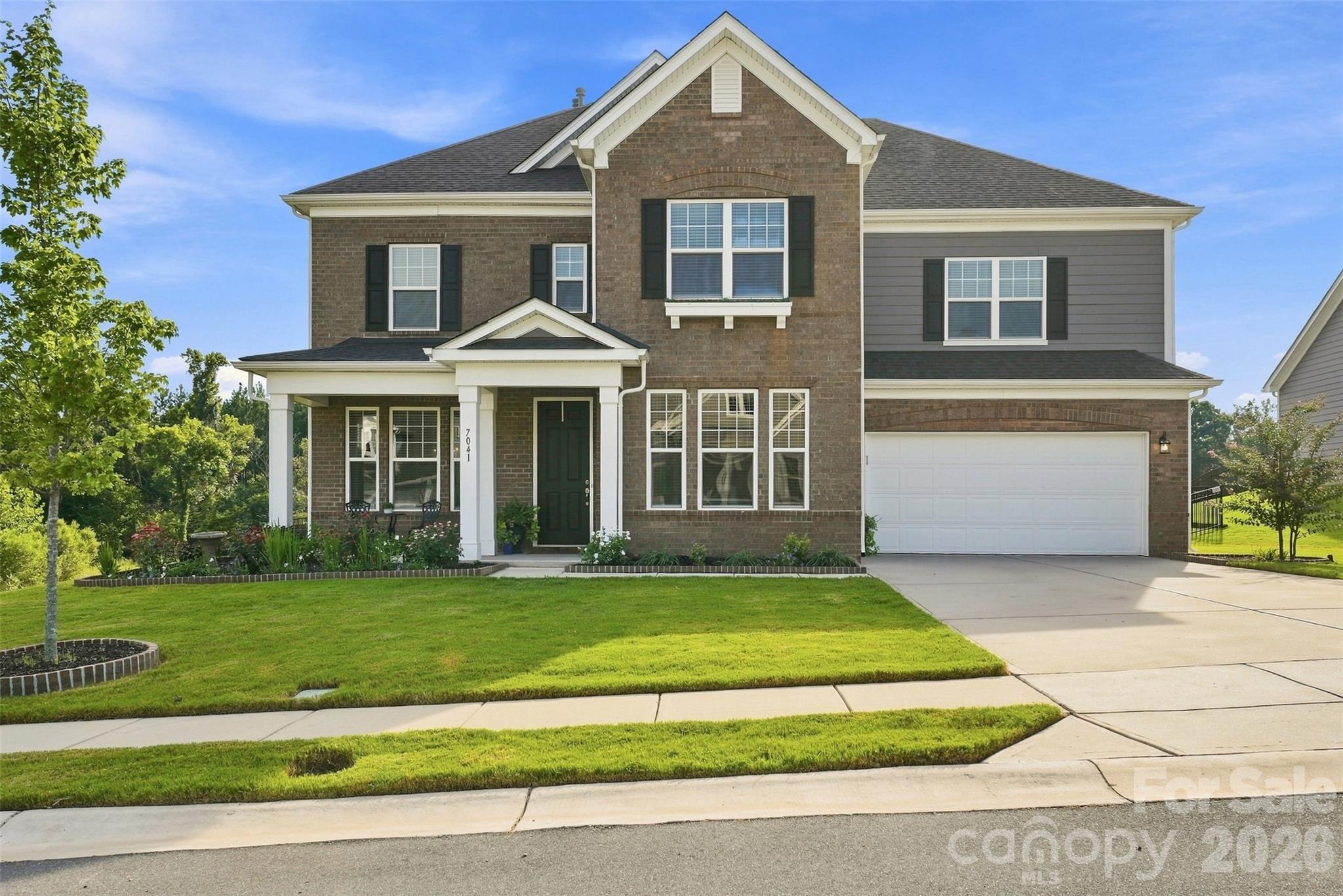 7041 Irongate Dr, Lancaster, SC 29720